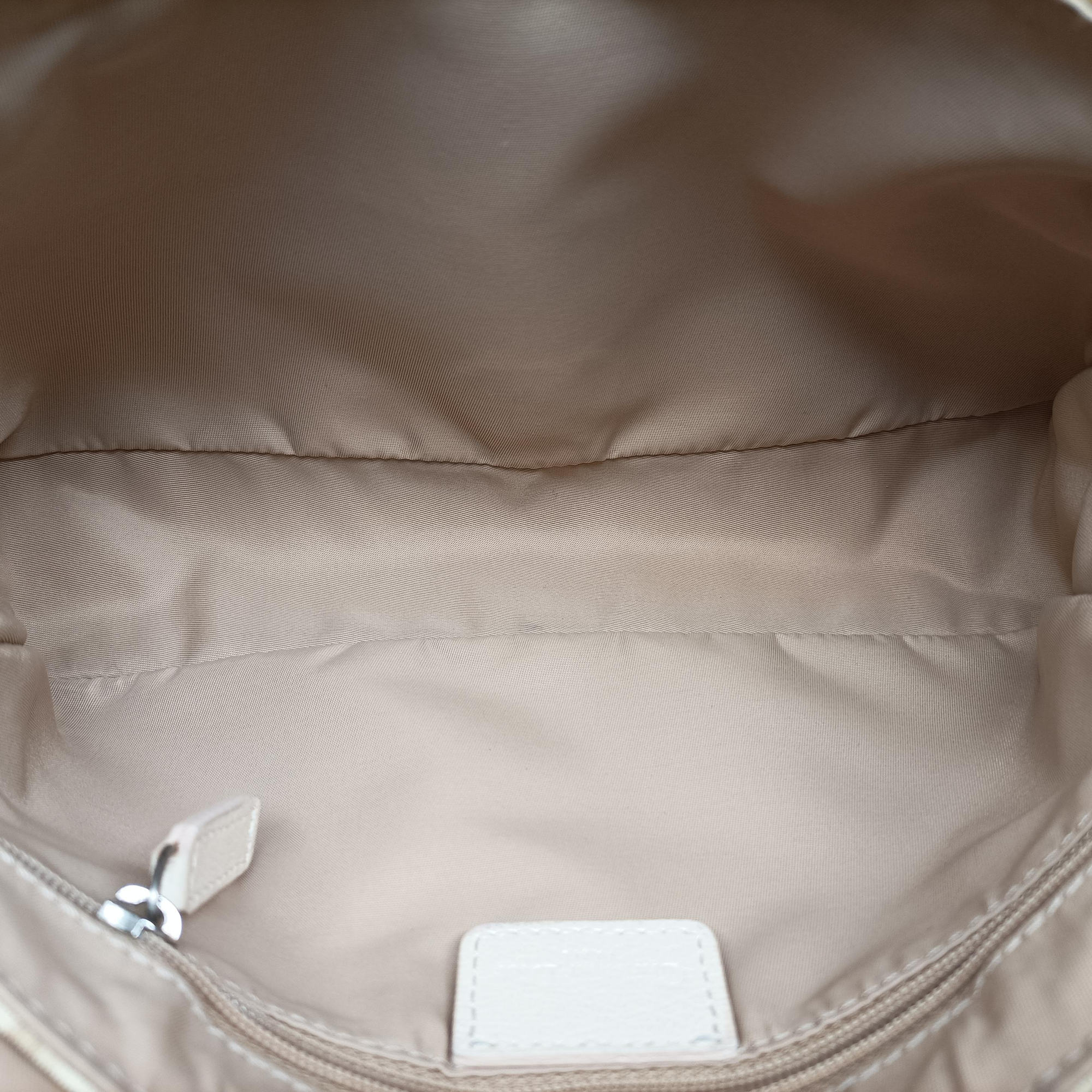 Trotter Flower Beige PVC Coated Canvas Floral Embroidery 03-BO-0015トロッター フラワー ベージュ PVCコーティングキャンバス 花刺繍 03-BO-0015