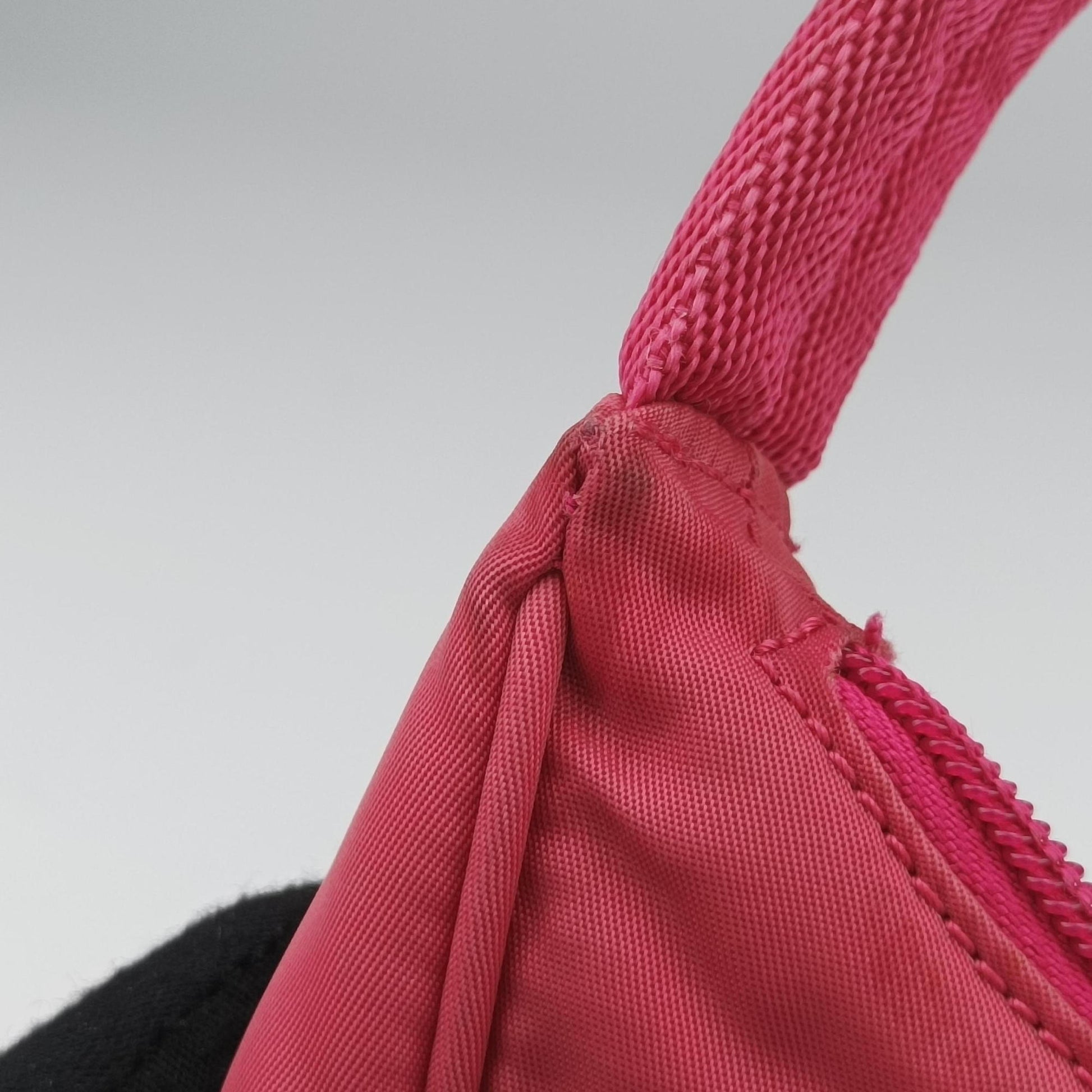 Re-Edition2000 Pink nylon 1NE515 16リエディション 2000 ピンク ナイロン 1NE515 16