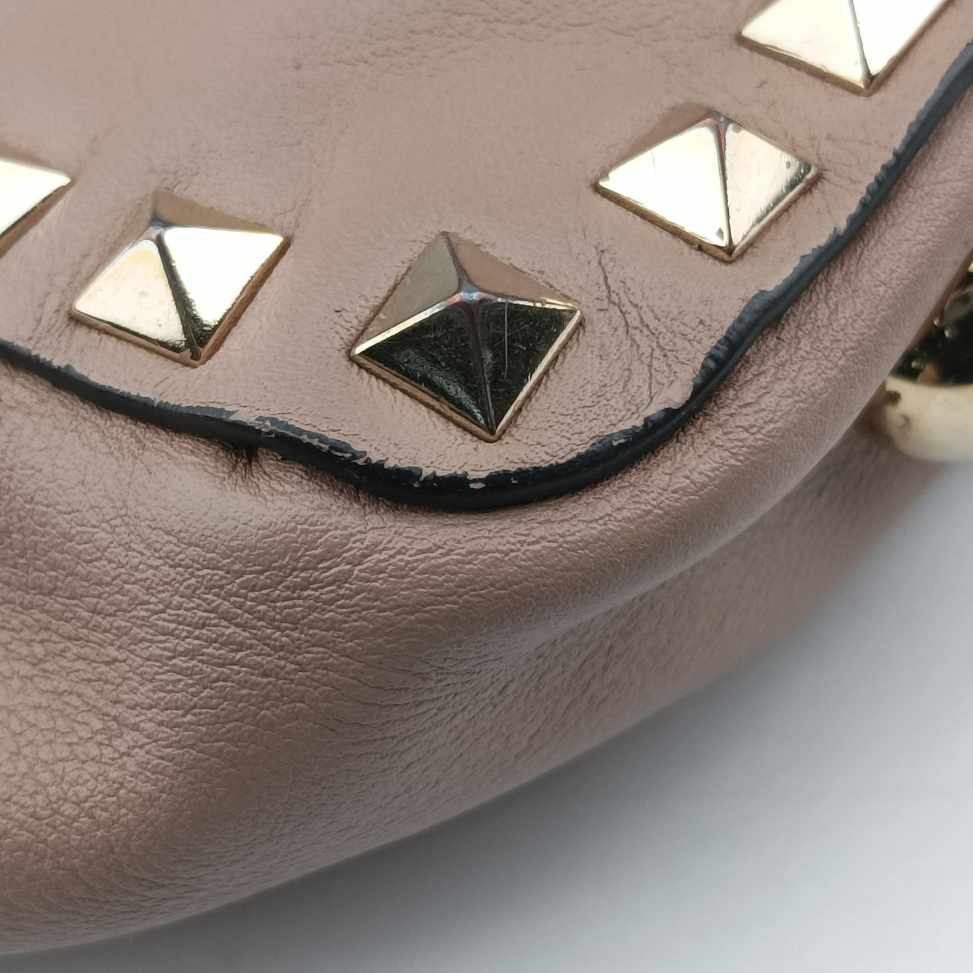 Rockstud Beige Leather BS-C970BOL1ロックスタッズ ベージュ レザー BS-C970BOL1