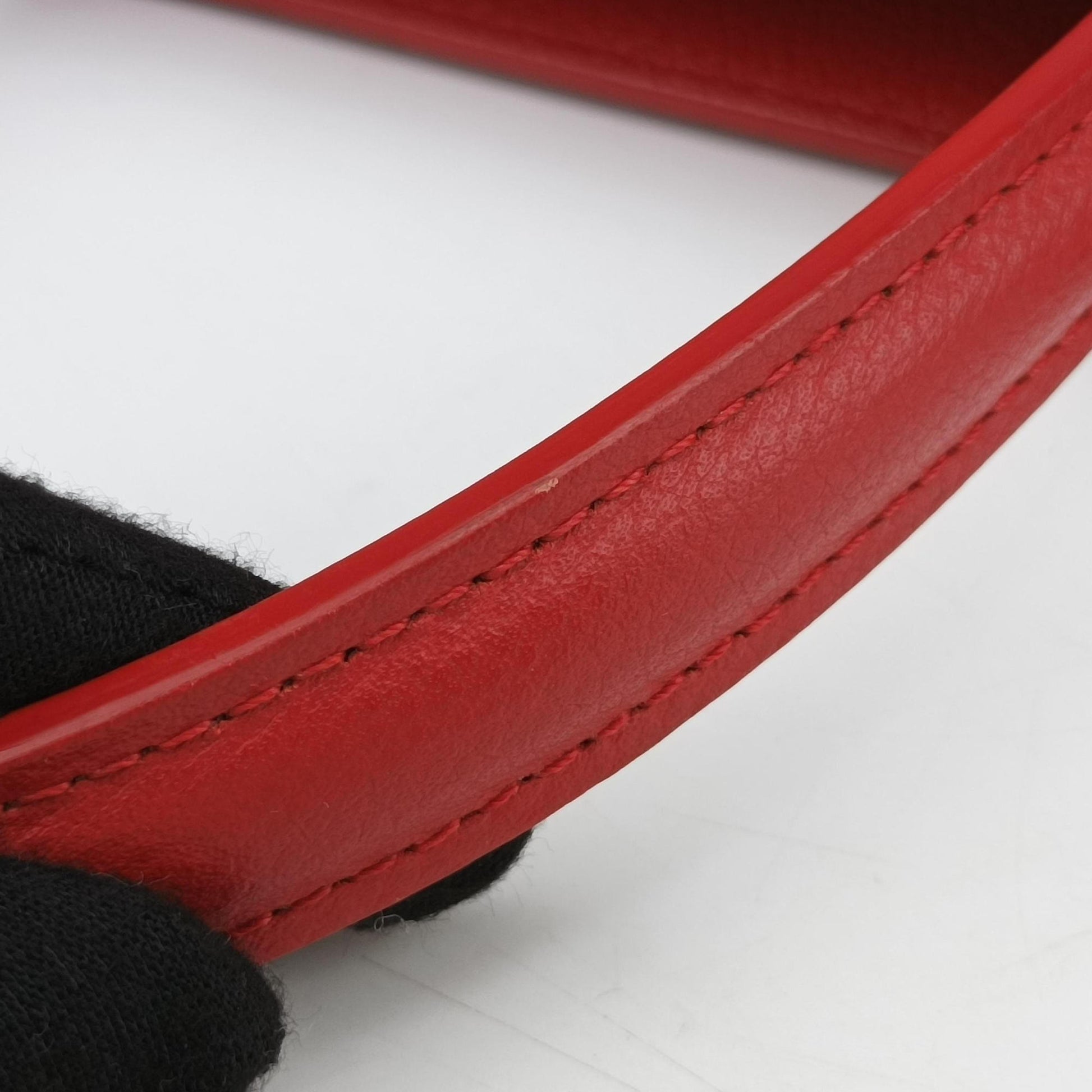 Title Red Leather BM 8016045/70Cタイトル レッド レザー BM 8016045/70C