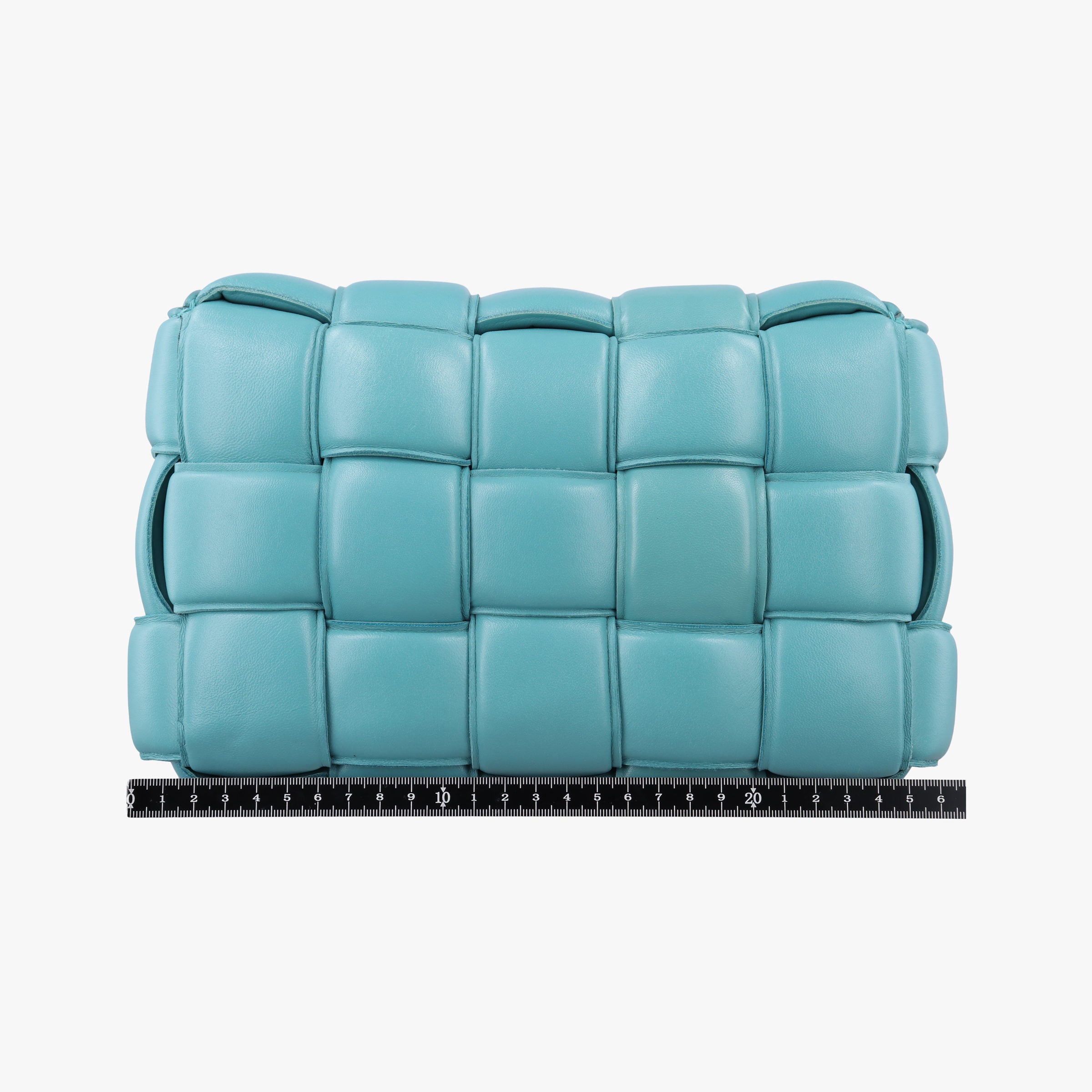 Padded Cassette Blue lambskin B09227447Nパデッド カセット ブルー ラムスキン B09227447N