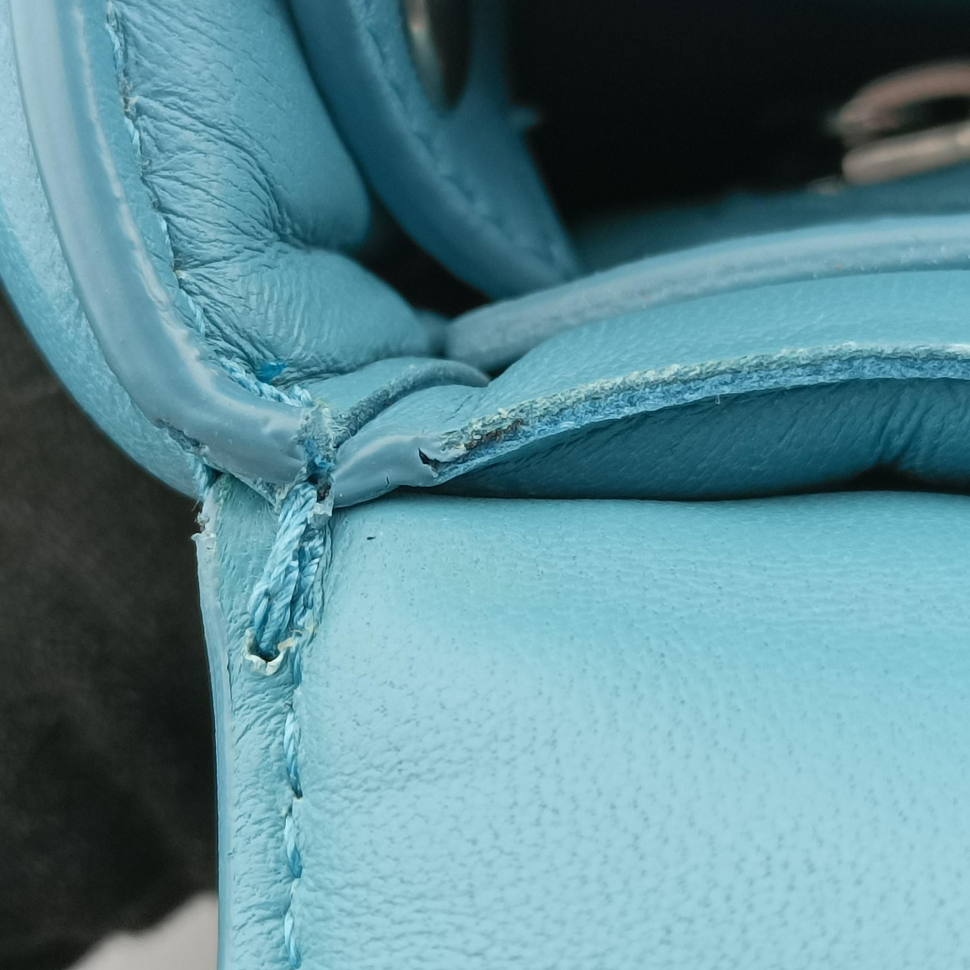 Padded Cassette Blue lambskin B09227447Nパデッド カセット ブルー ラムスキン B09227447N