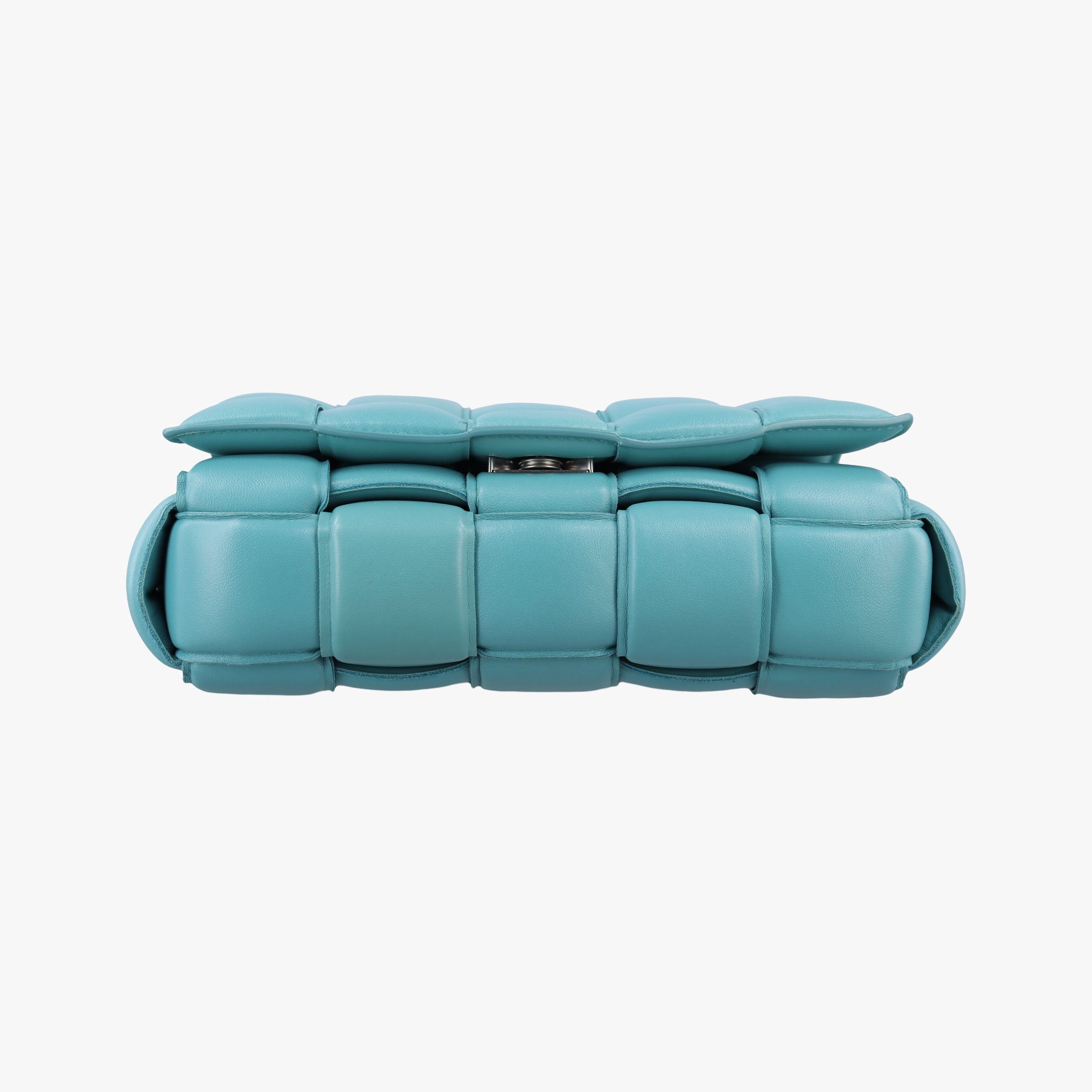 Padded Cassette Blue lambskin B09227447Nパデッド カセット ブルー ラムスキン B09227447N