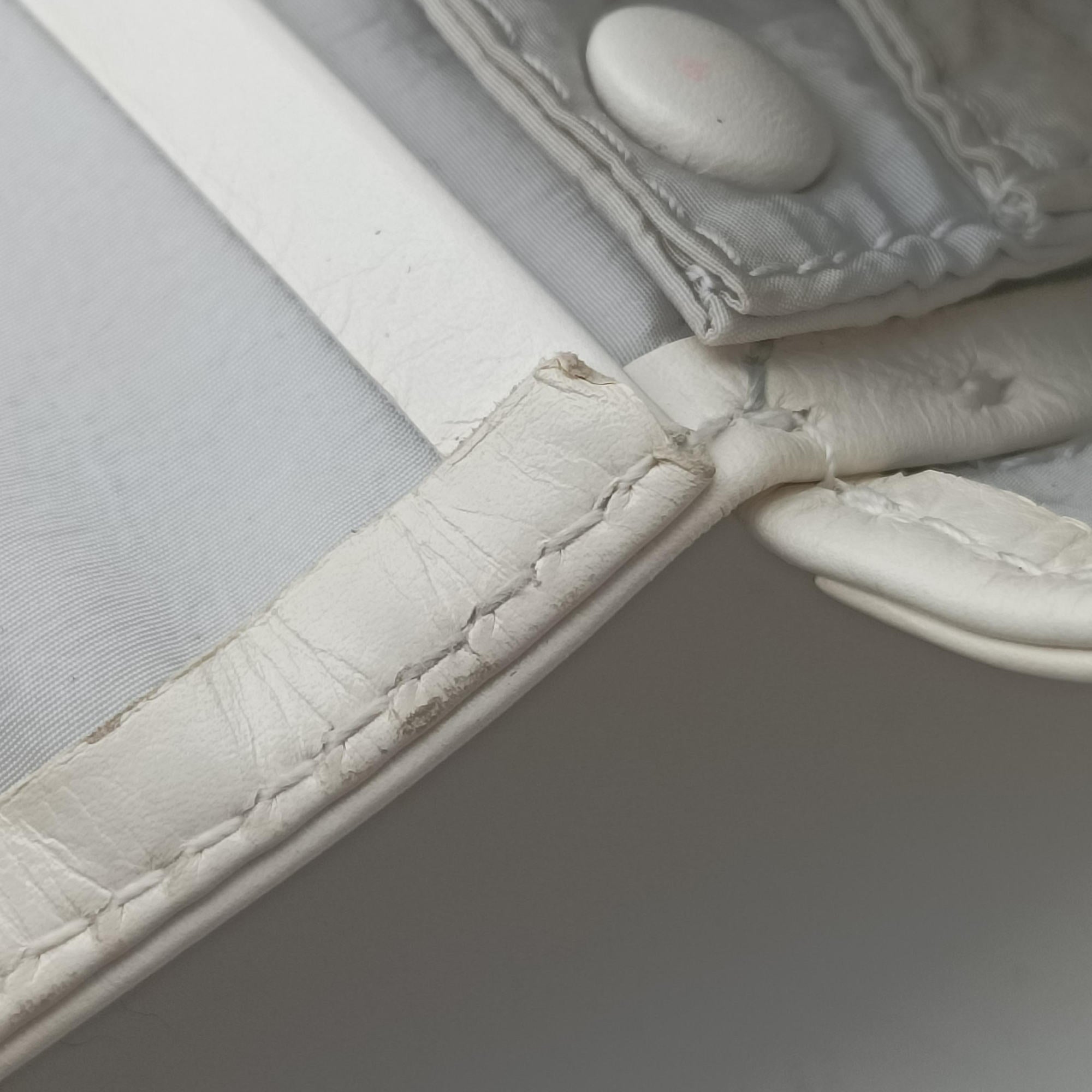 Padded CASSETTE White lambskin IC Chipパデッド カセット ホワイト ラムスキン ICチップ