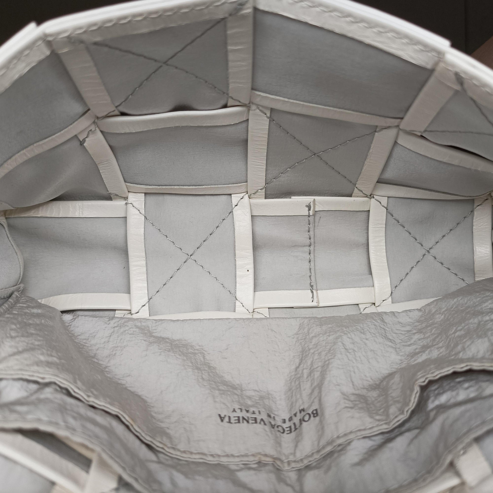 Padded CASSETTE White lambskin IC Chipパデッド カセット ホワイト ラムスキン ICチップ