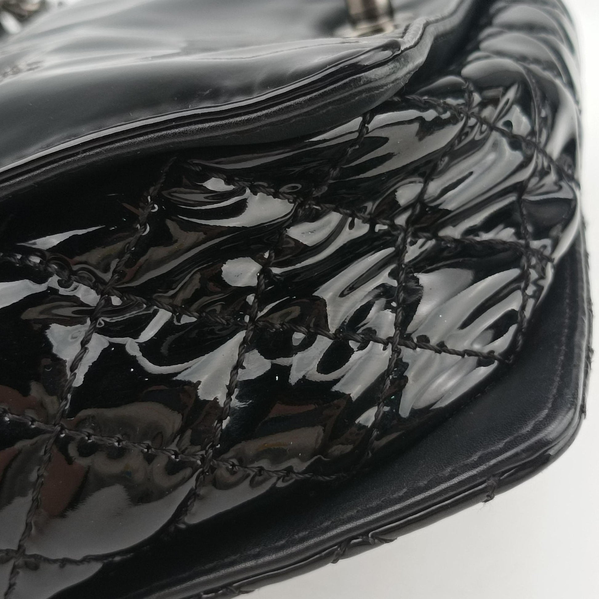 BOY CHANEL Black Patent leather A67946 18501152ボーイシャネル ブラック パテント A67946 18501152