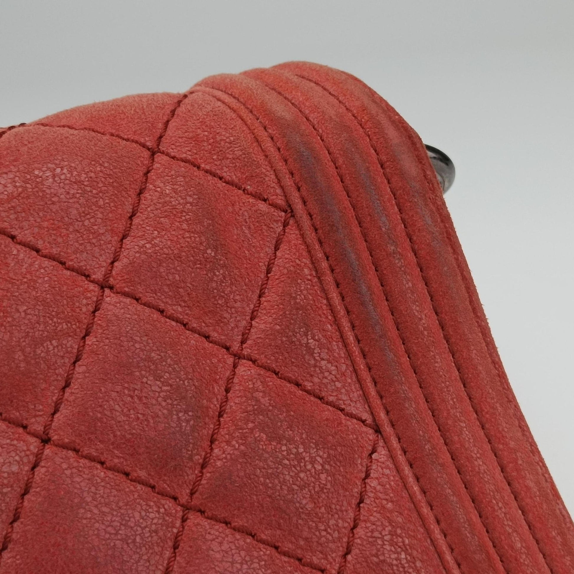 BOY CHANEL Red Leather A67952 18489535ボーイシャネル レッド レザー A67952 18489535