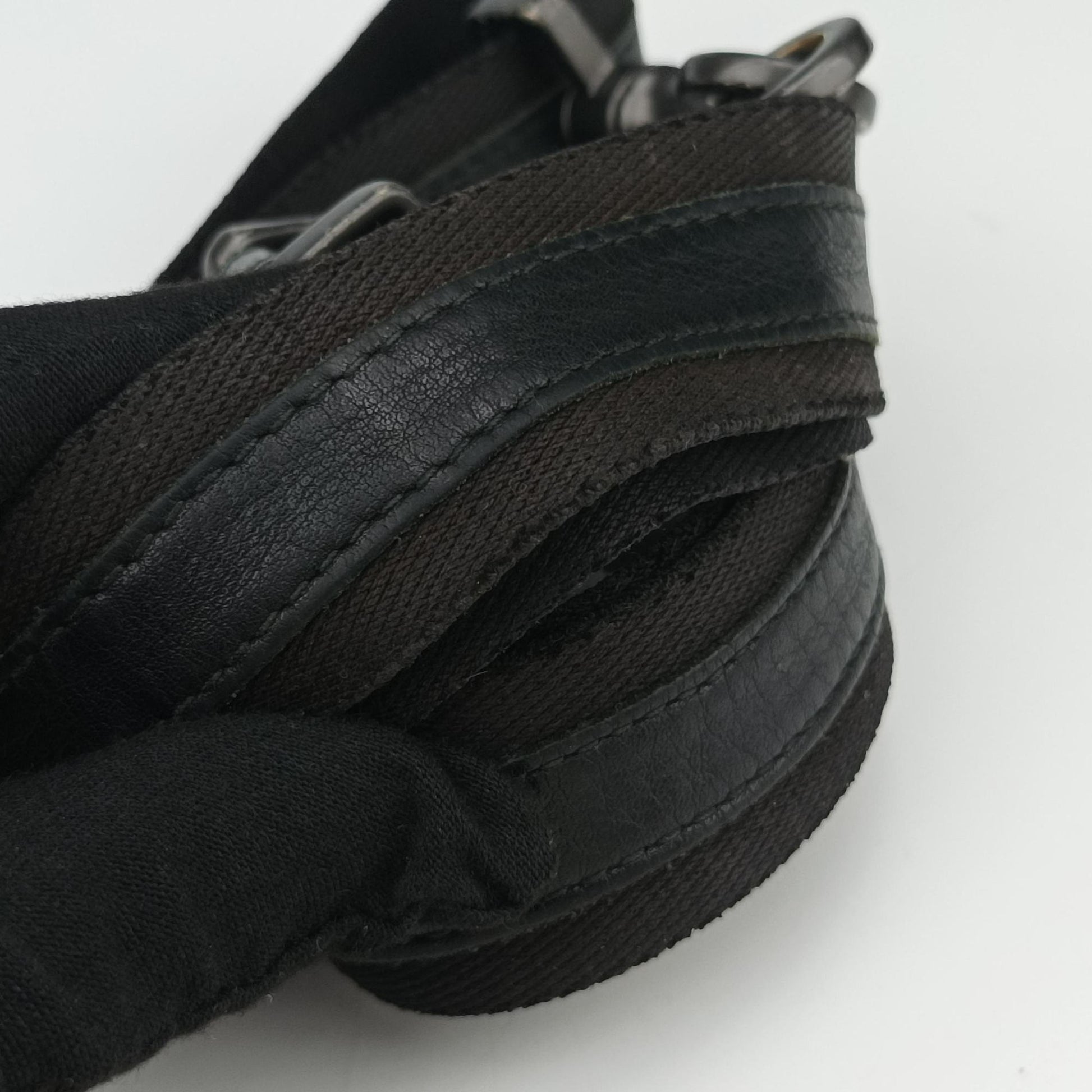 Intrecciato Black lambskin B02867597Wイントレチャート ブラック ラムスキン B02867597W