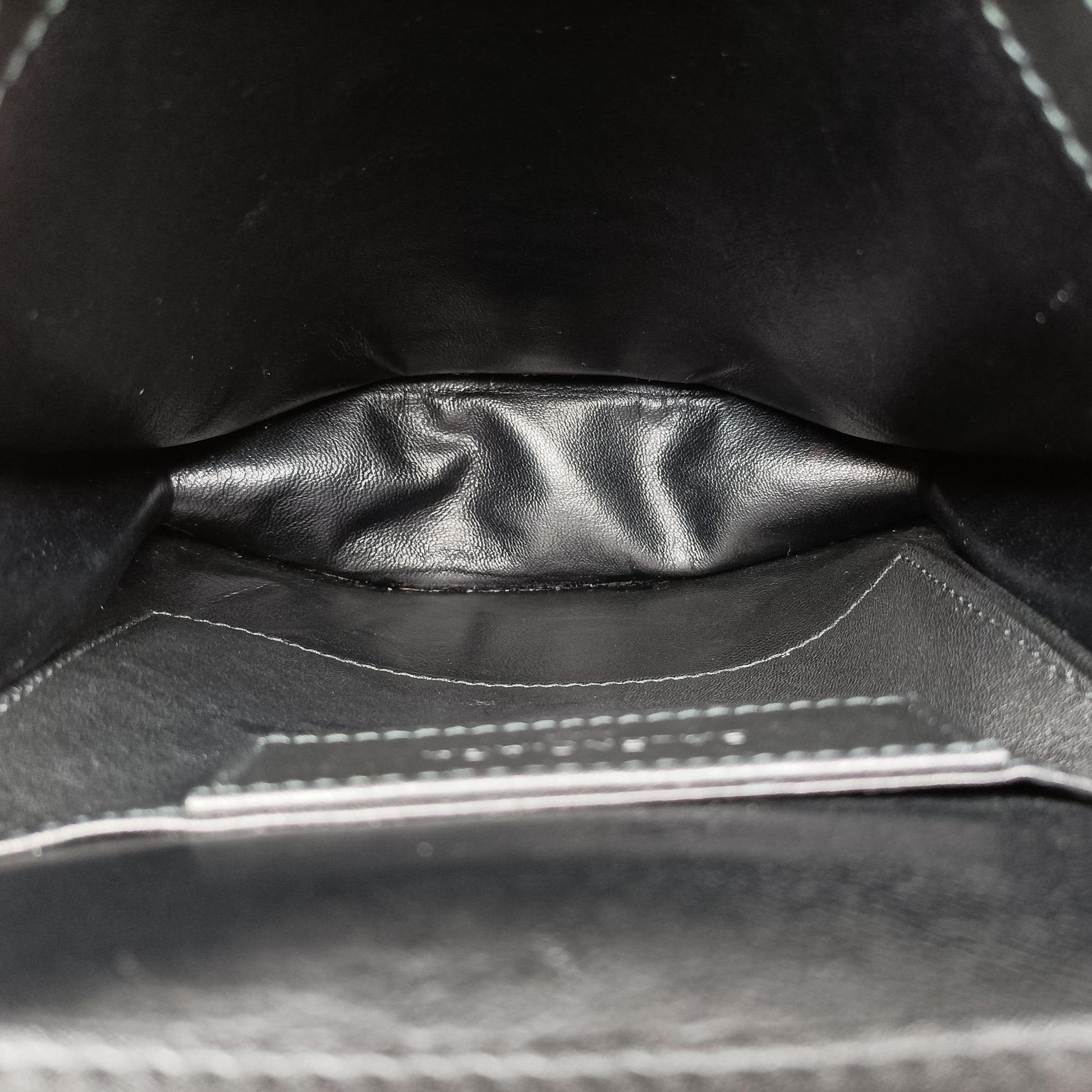 Le Dix Cartable Black leather 332235.1000.H.528147ル ディス カルターブル ブラック レザー 332235.1000.H.528147