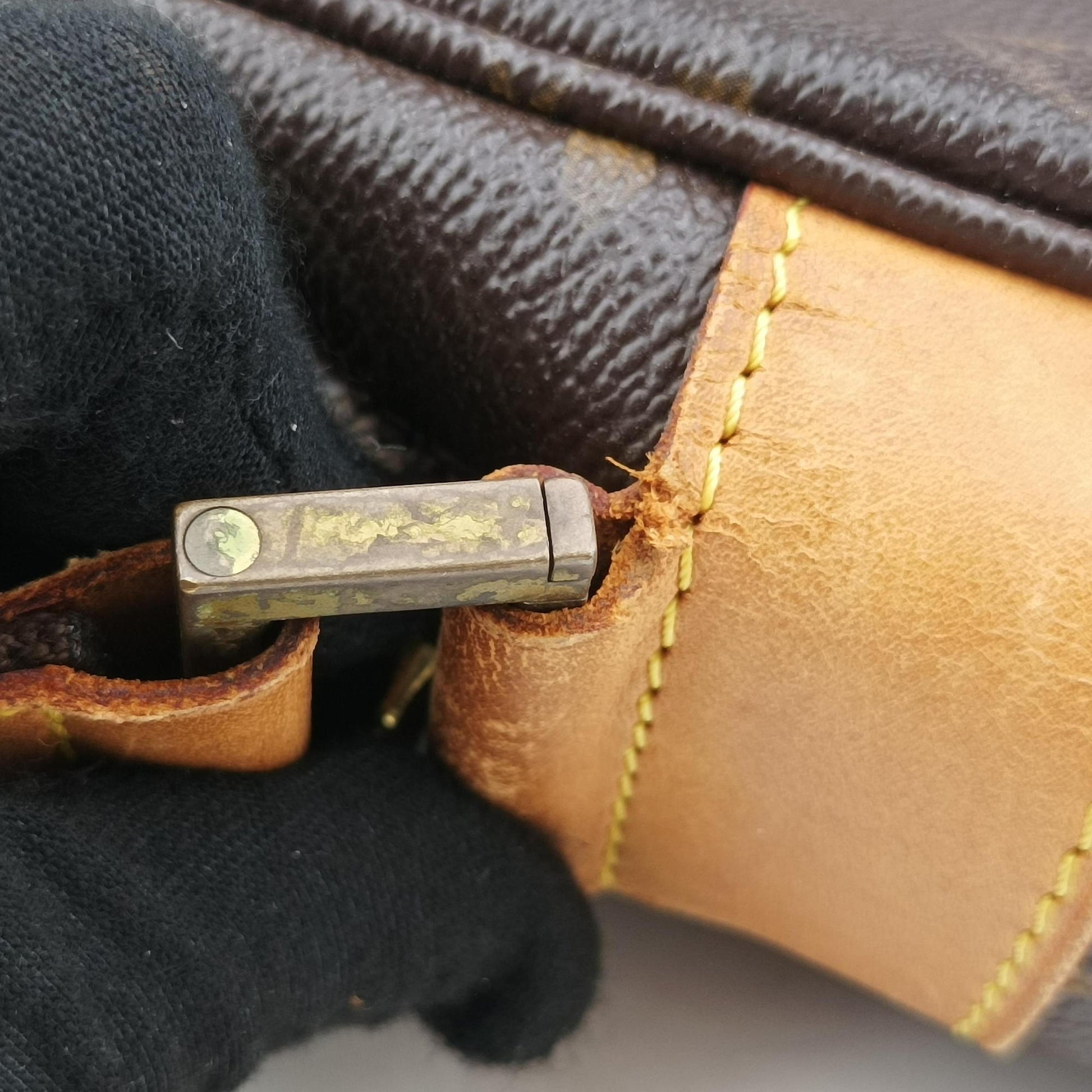 Sac Bosphore brown Monogram Canvas M40043 CA0068サック ボスフォール モノグラム/ブラウン モノグラム キャンバス M40043 CA0068