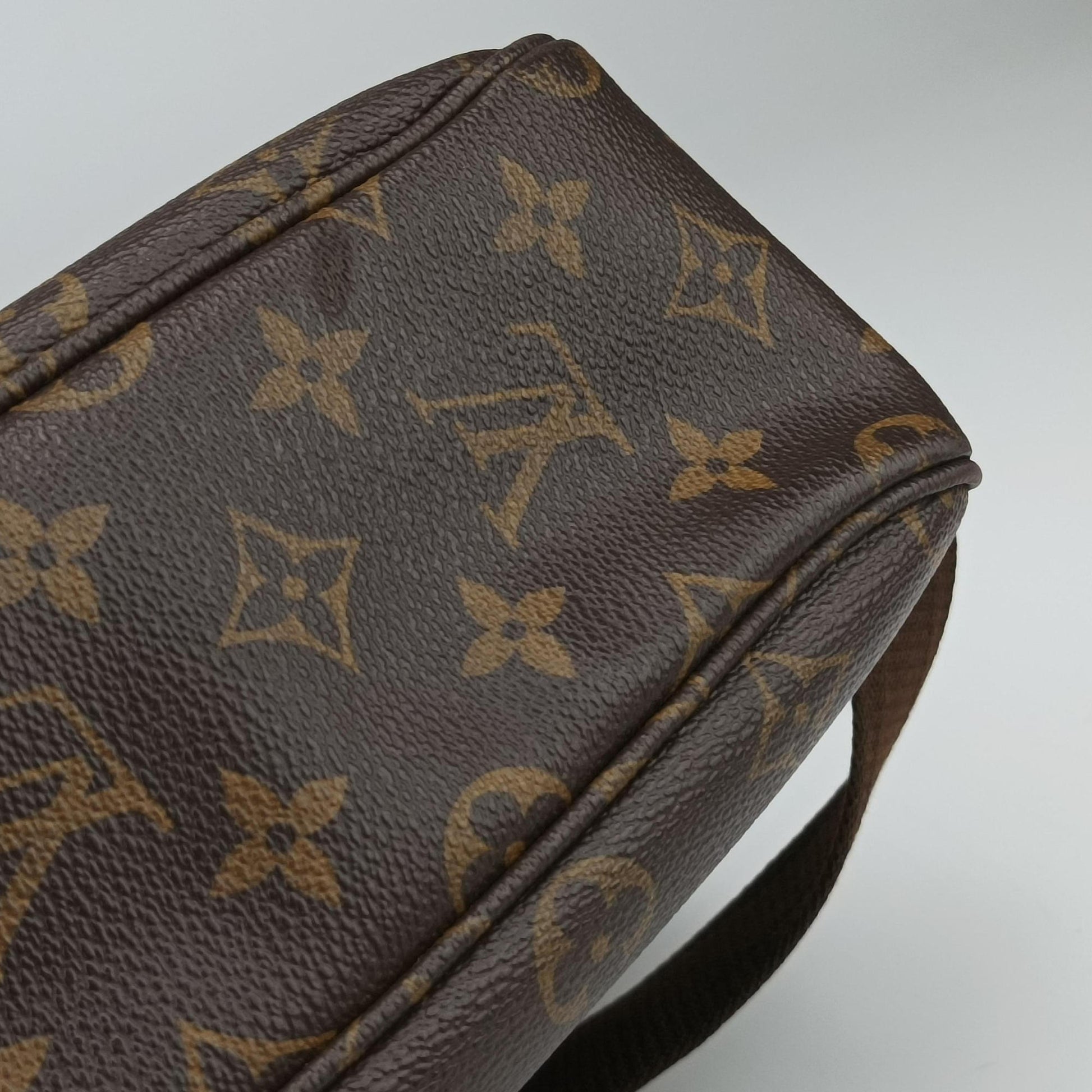 Sac Bosphore brown Monogram Canvas M40043 CA0068サック ボスフォール モノグラム/ブラウン モノグラム キャンバス M40043 CA0068