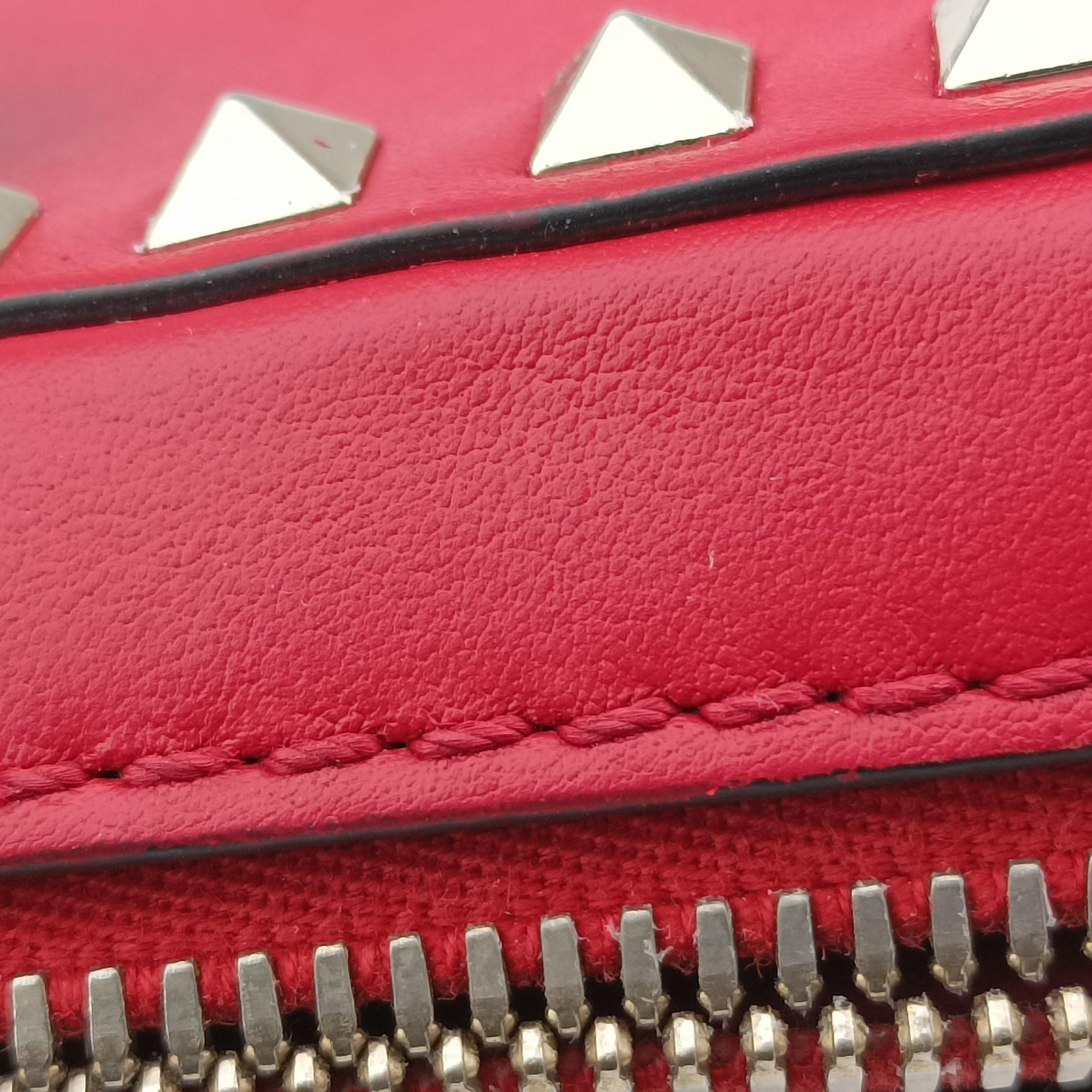 Rockstud Red Leather Lot number unknownロックスタッズ レッド レザー 製番不明