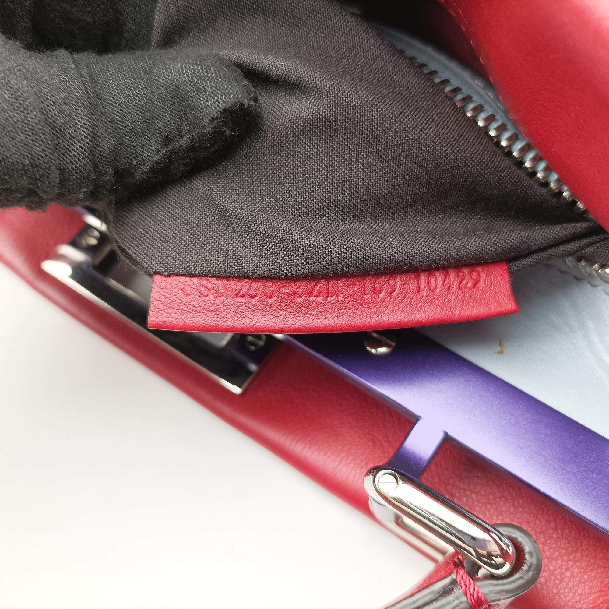 PEEKABOO MEDIUM Red Leather 8BN290 8BN290-3ZN-169-10429ピーカブー ミディアム レッド レザー 8BN290 8BN290-3ZN-169-10429