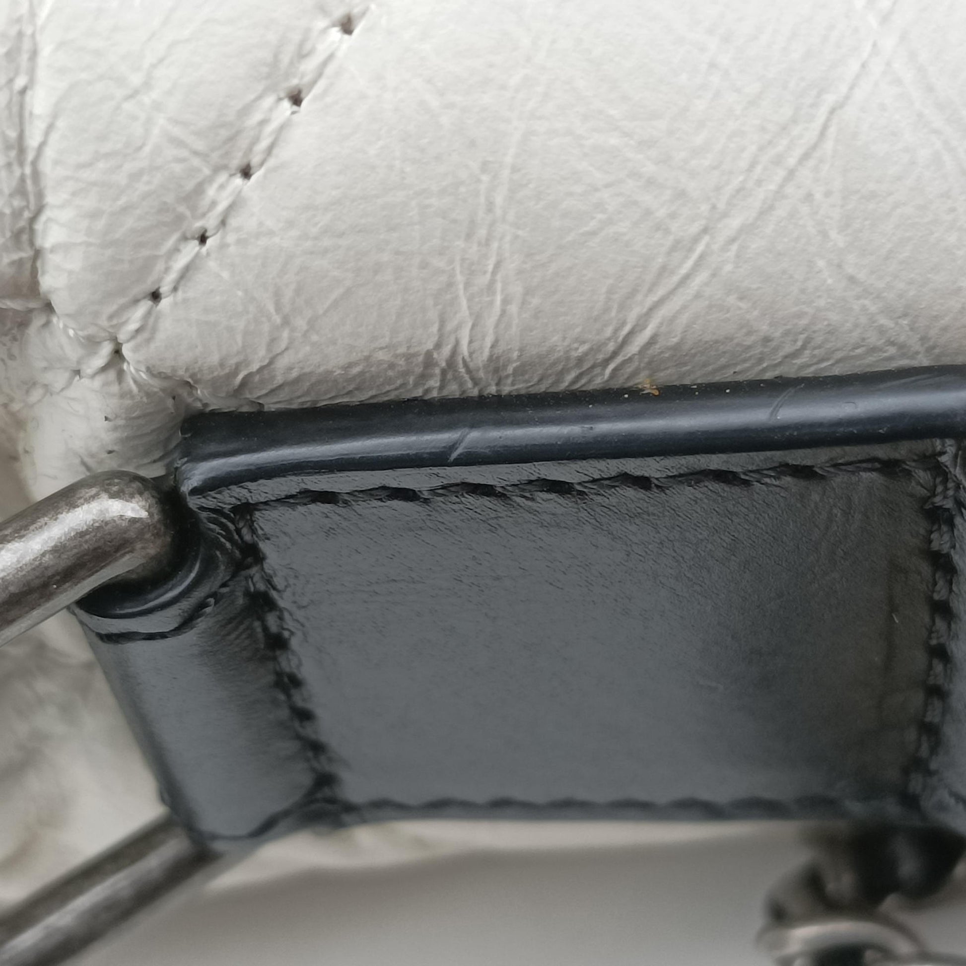GABRIELLE Black×white lambskin A93824 24573313ガブリエル ブラック×ホワイト ラムスキン A93824 24573313