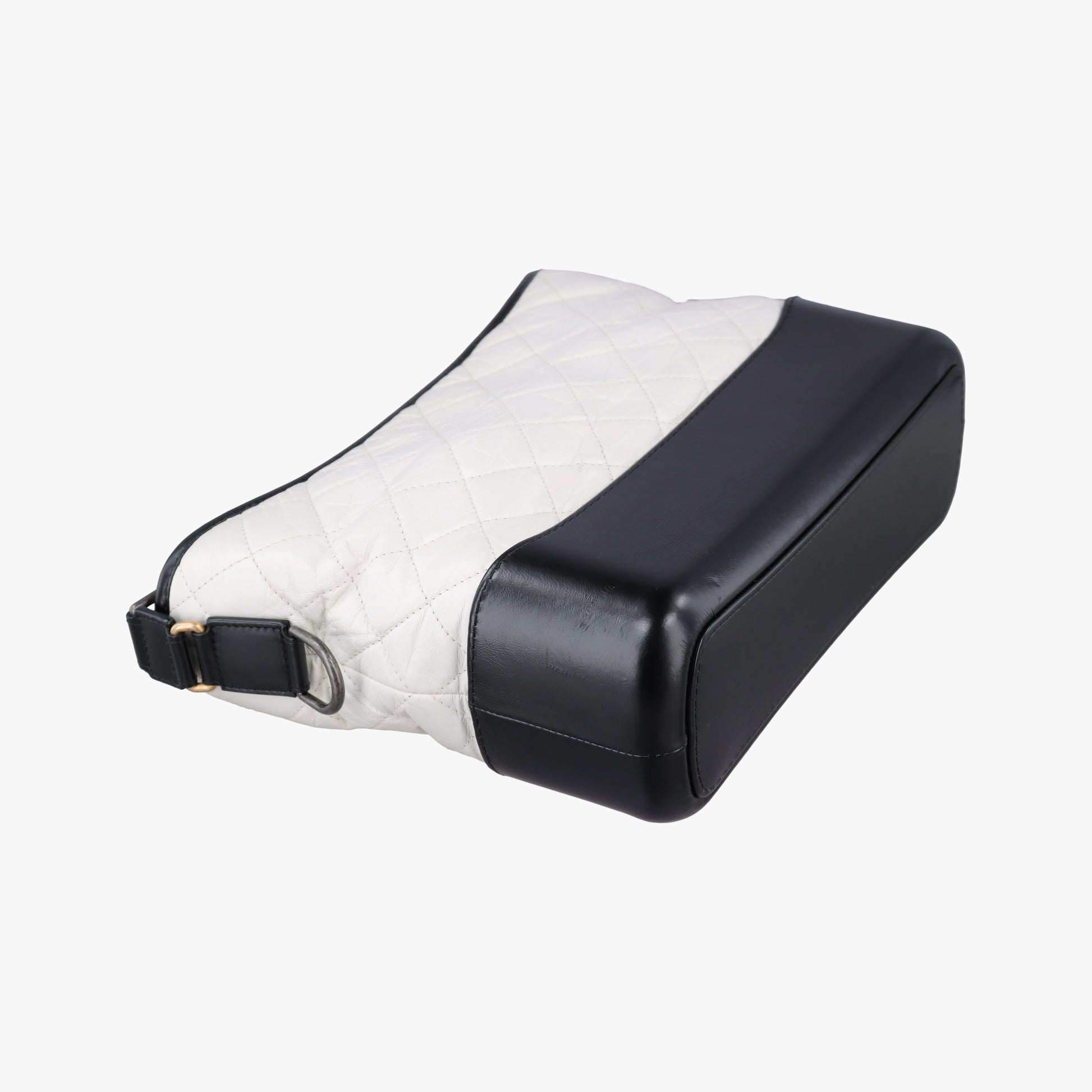 GABRIELLE Black×white lambskin A93824 24573313ガブリエル ブラック×ホワイト ラムスキン A93824 24573313