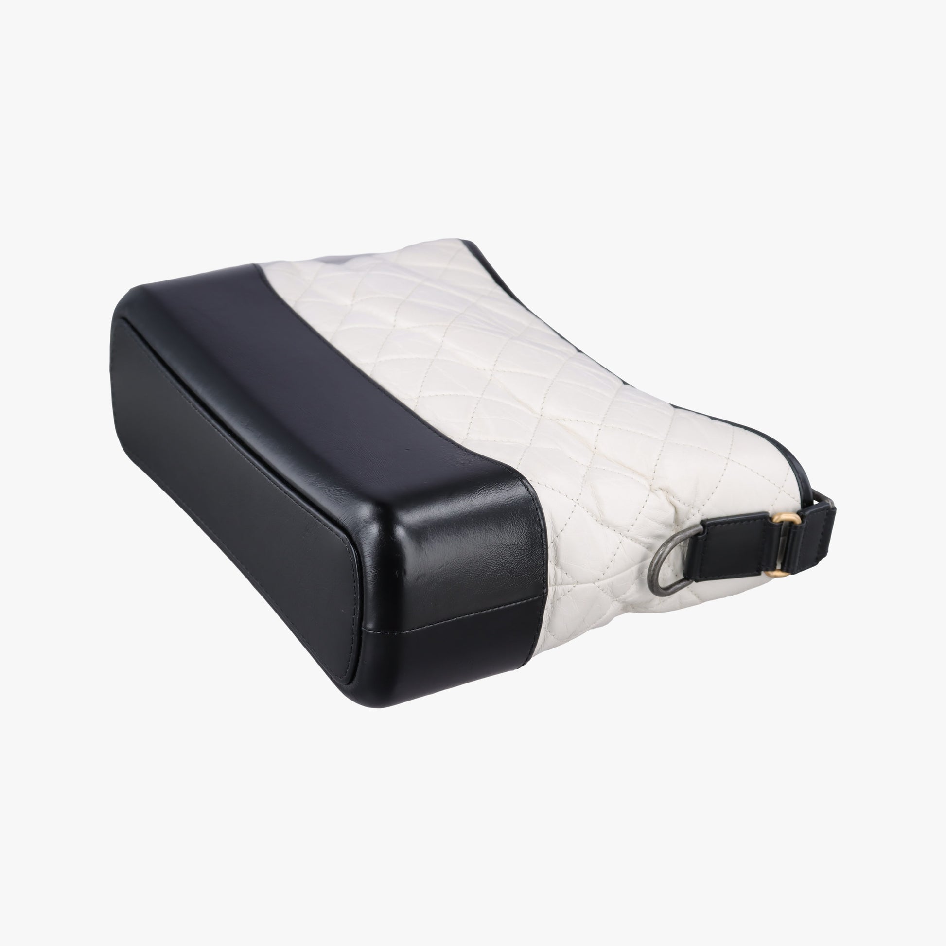 GABRIELLE Black×white lambskin A93824 24573313ガブリエル ブラック×ホワイト ラムスキン A93824 24573313