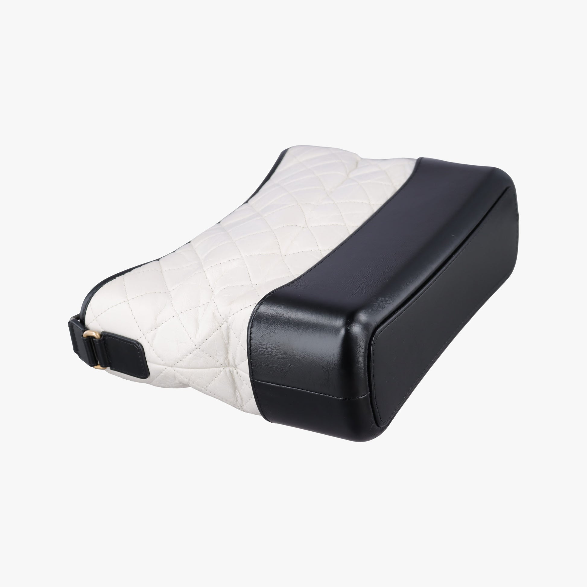 GABRIELLE Black×white lambskin A93824 24573313ガブリエル ブラック×ホワイト ラムスキン A93824 24573313