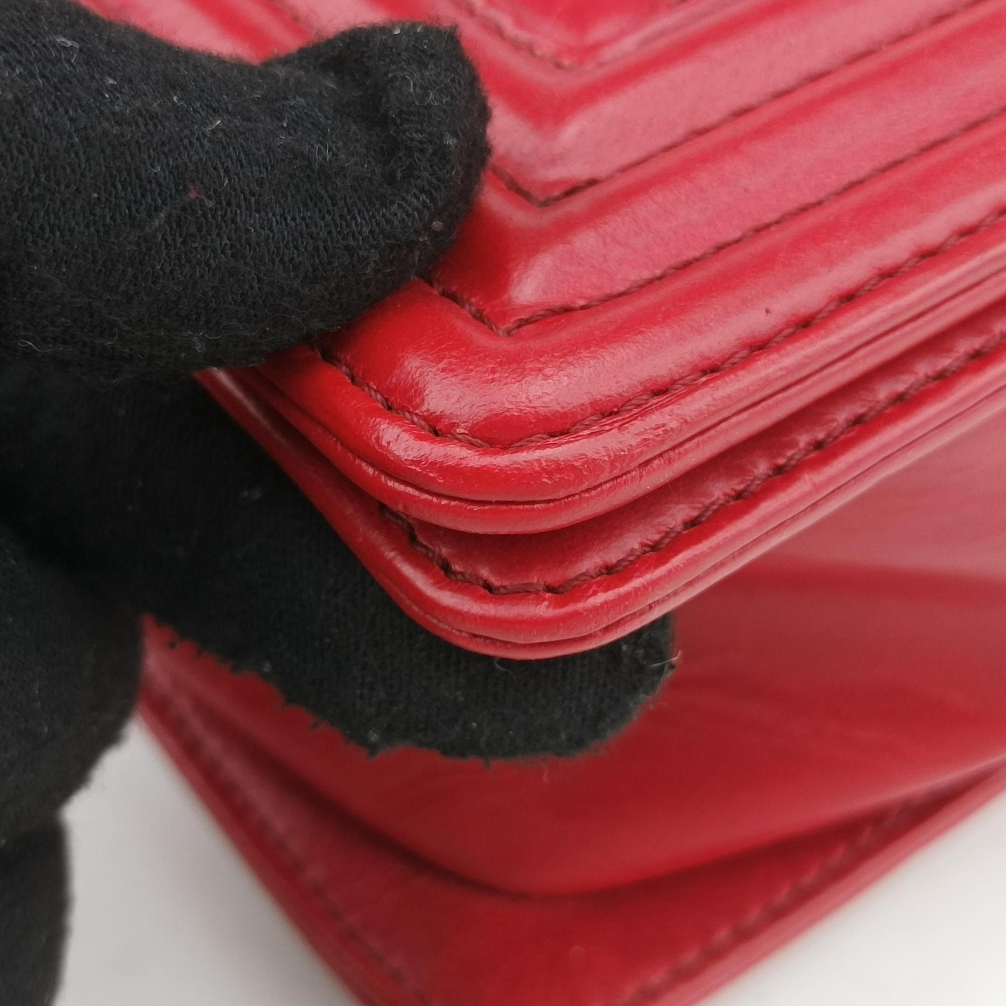 BOY CHANEL Red lambskin A67087 17786320ボーイシャネル レッド ラムスキン A67087 17786320
