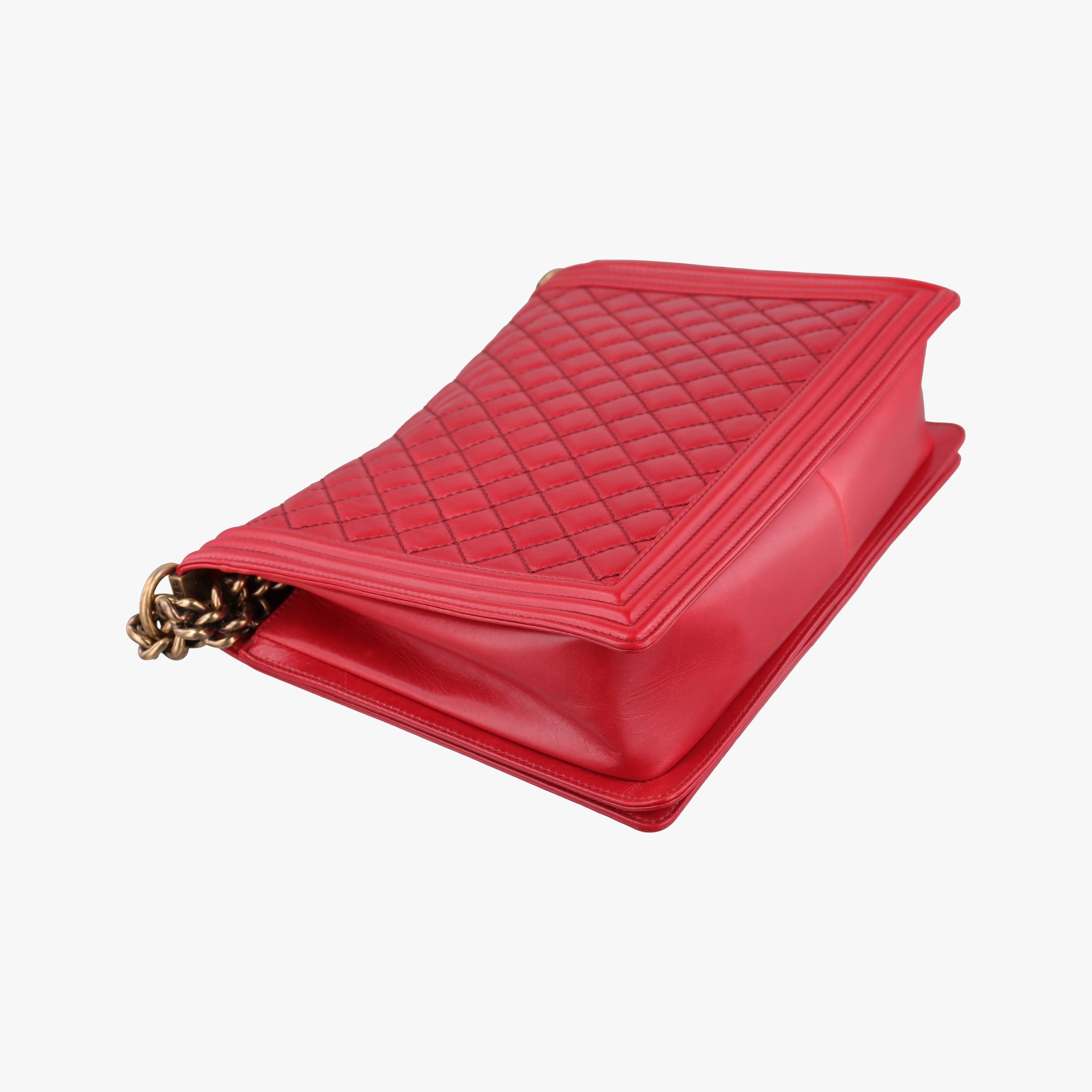BOY CHANEL Red lambskin A67087 17786320ボーイシャネル レッド ラムスキン A67087 17786320