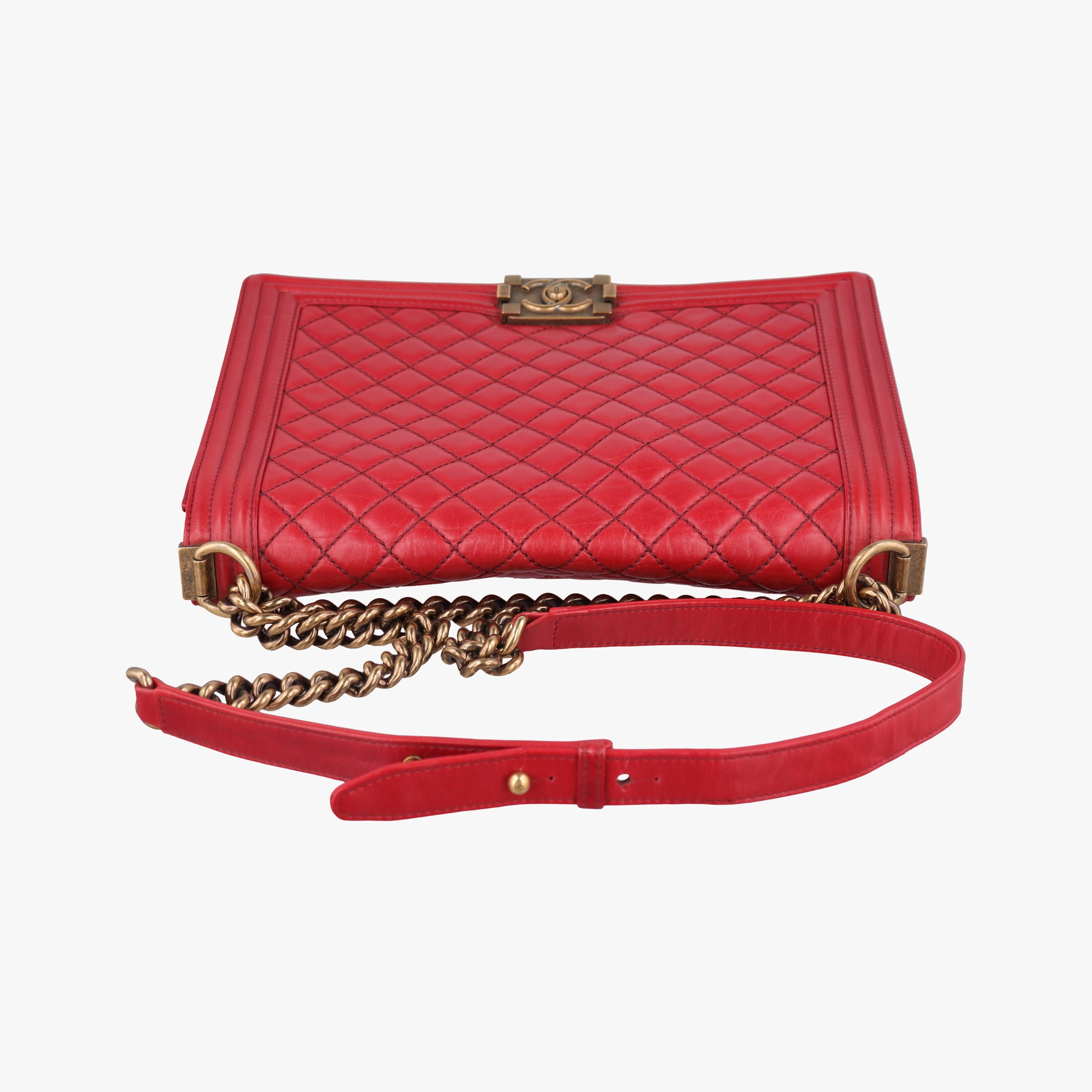 BOY CHANEL Red lambskin A67087 17786320ボーイシャネル レッド ラムスキン A67087 17786320