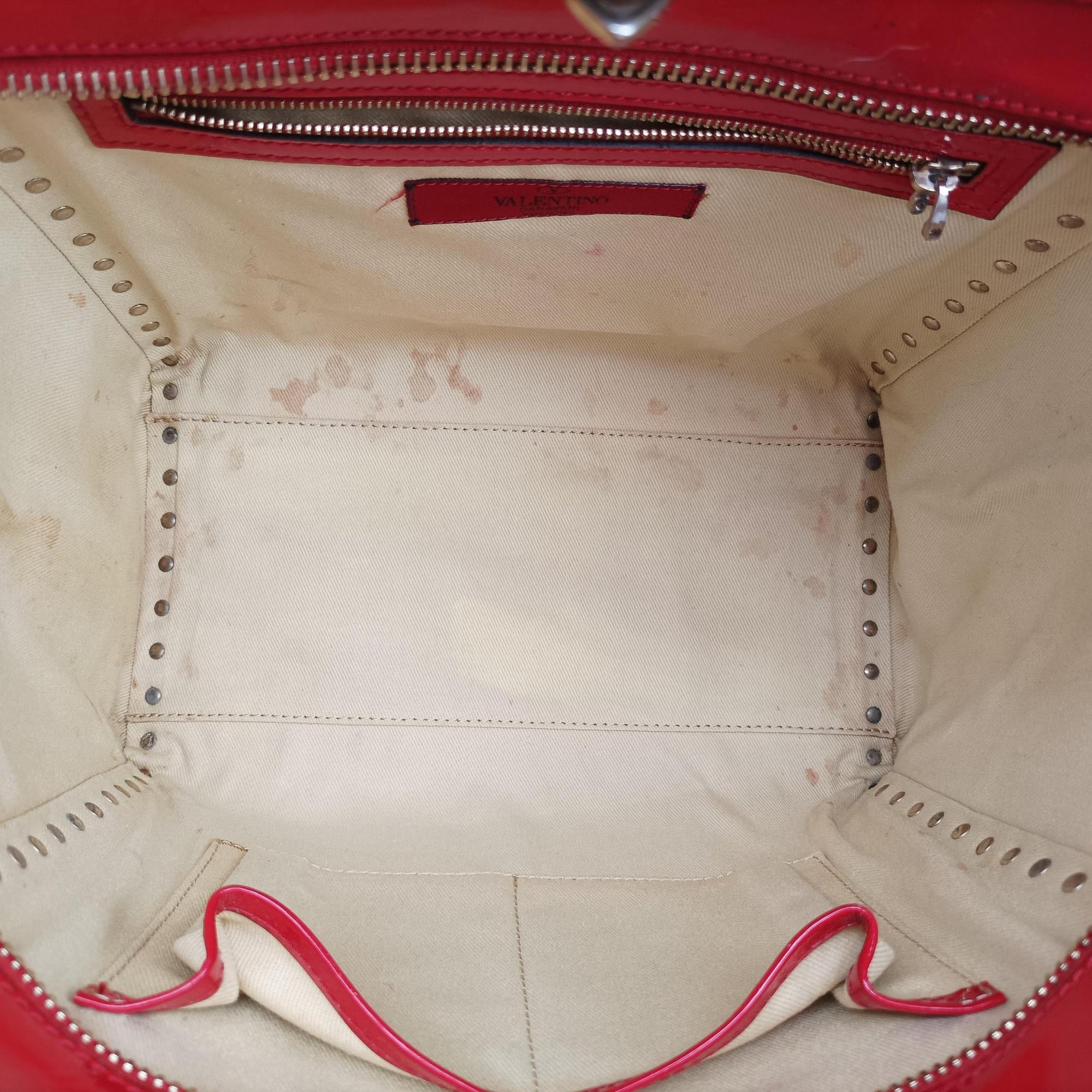 Rockstud Red Patent Leather Lot number unknownロックスタッズ レッド パテント 製番不明