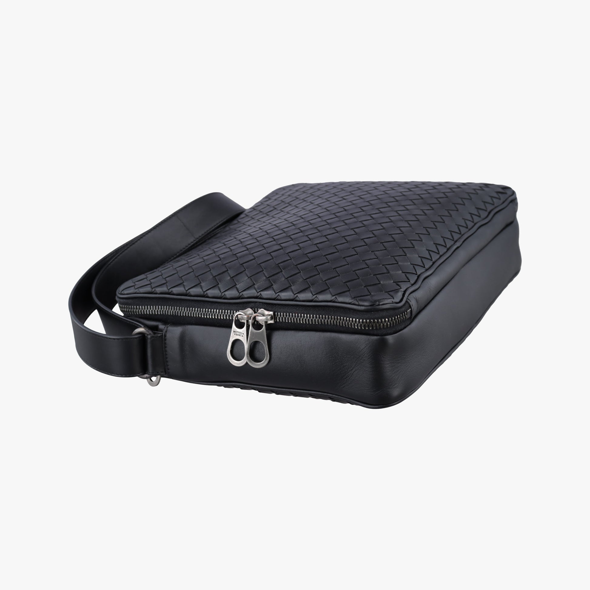 Intrecciato Black lambskin B05150480Tイントレチャート ブラック ラムスキン B05150480T