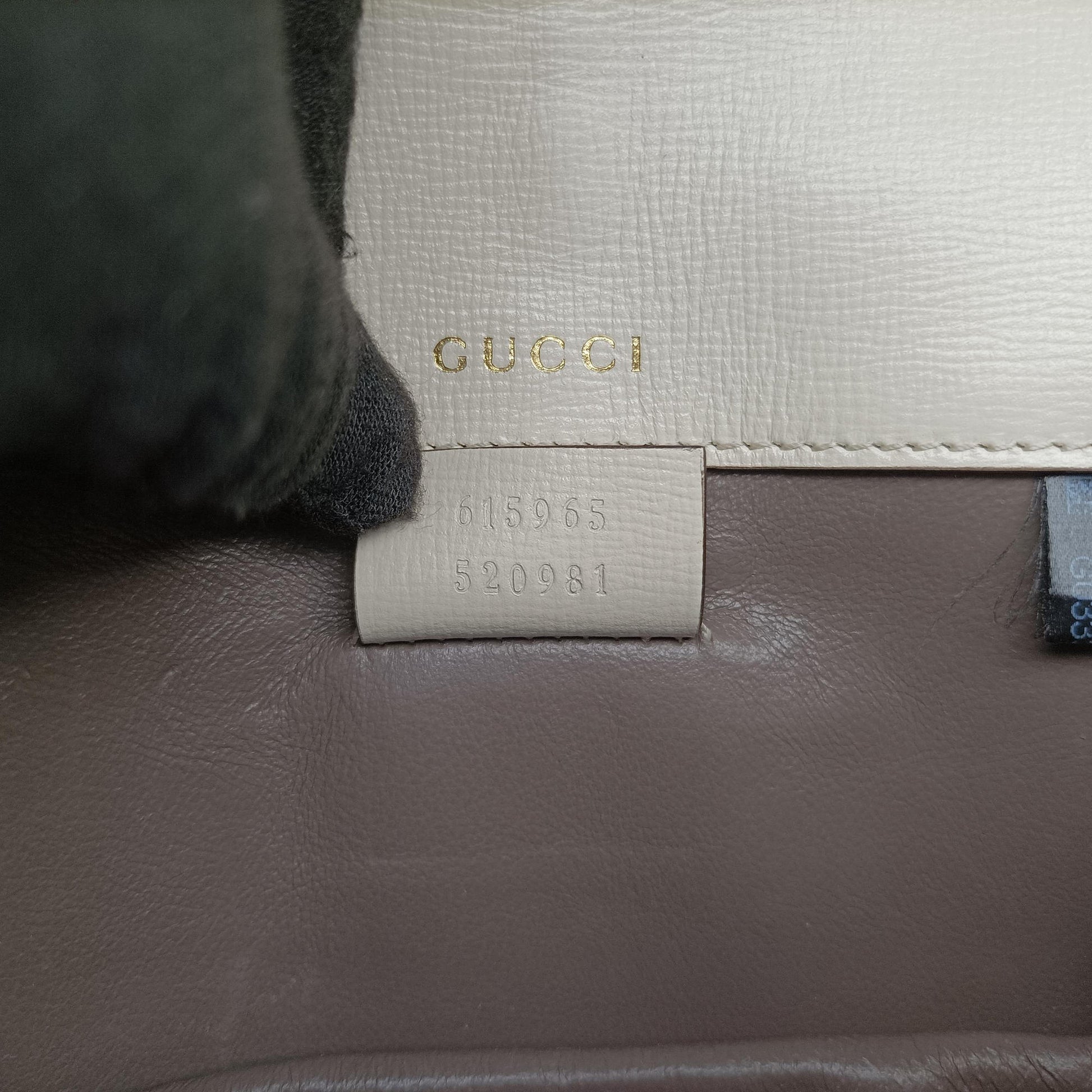Sylvie 1969 Mini White Leather 615965 G033321980シルヴィ 1969 ホワイト レザー 615965 G033321980