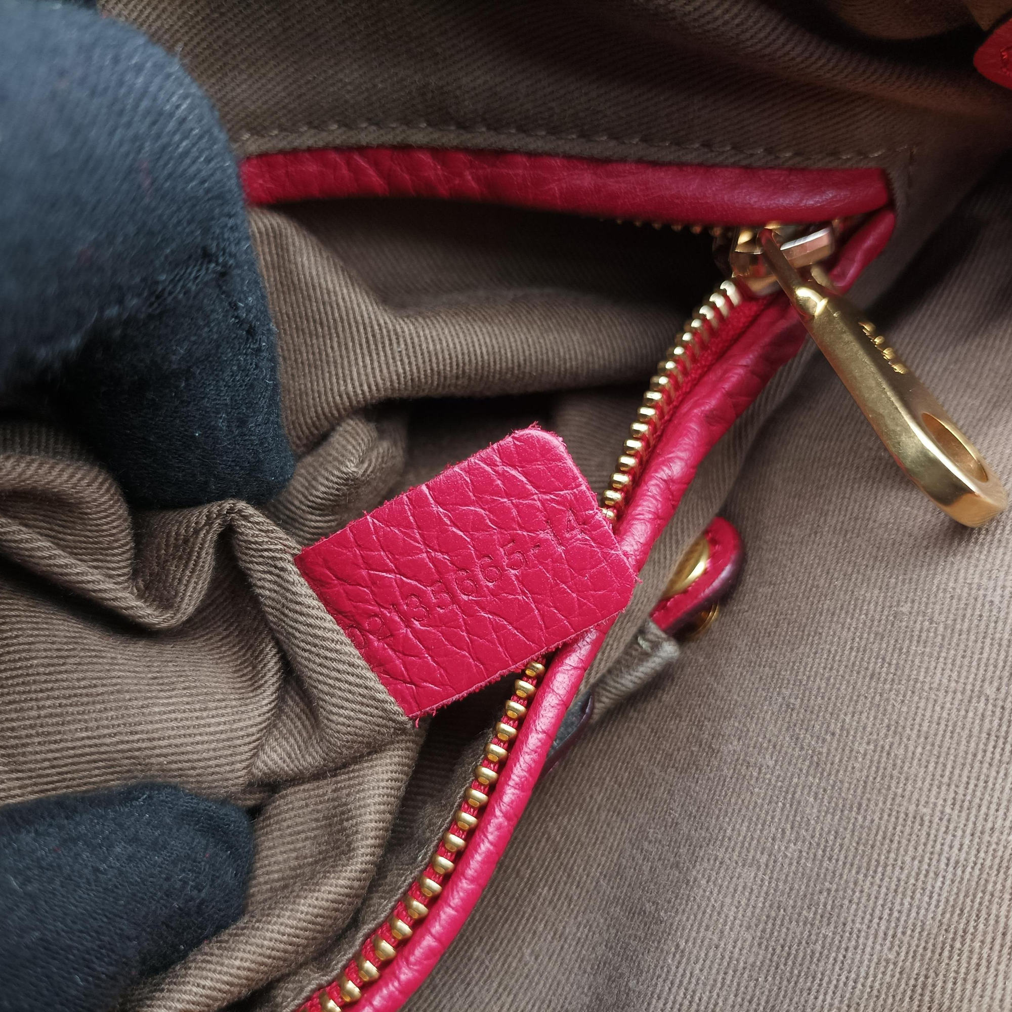 Mercy Red Leather 02135665.14マーシー レッド レザー 02135665.14