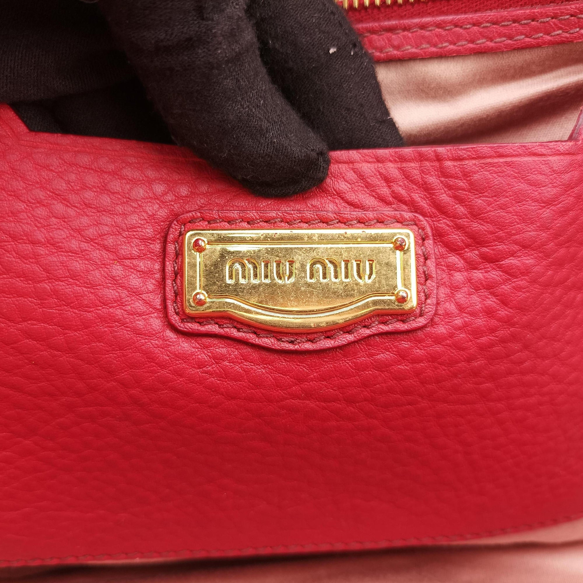 Vitello Caribu Front Zip Pocket Tote Red Leather RN0908 25ヴィテッロ カリブー フロントジップ ポケット トート レッド レザー RN0908 25