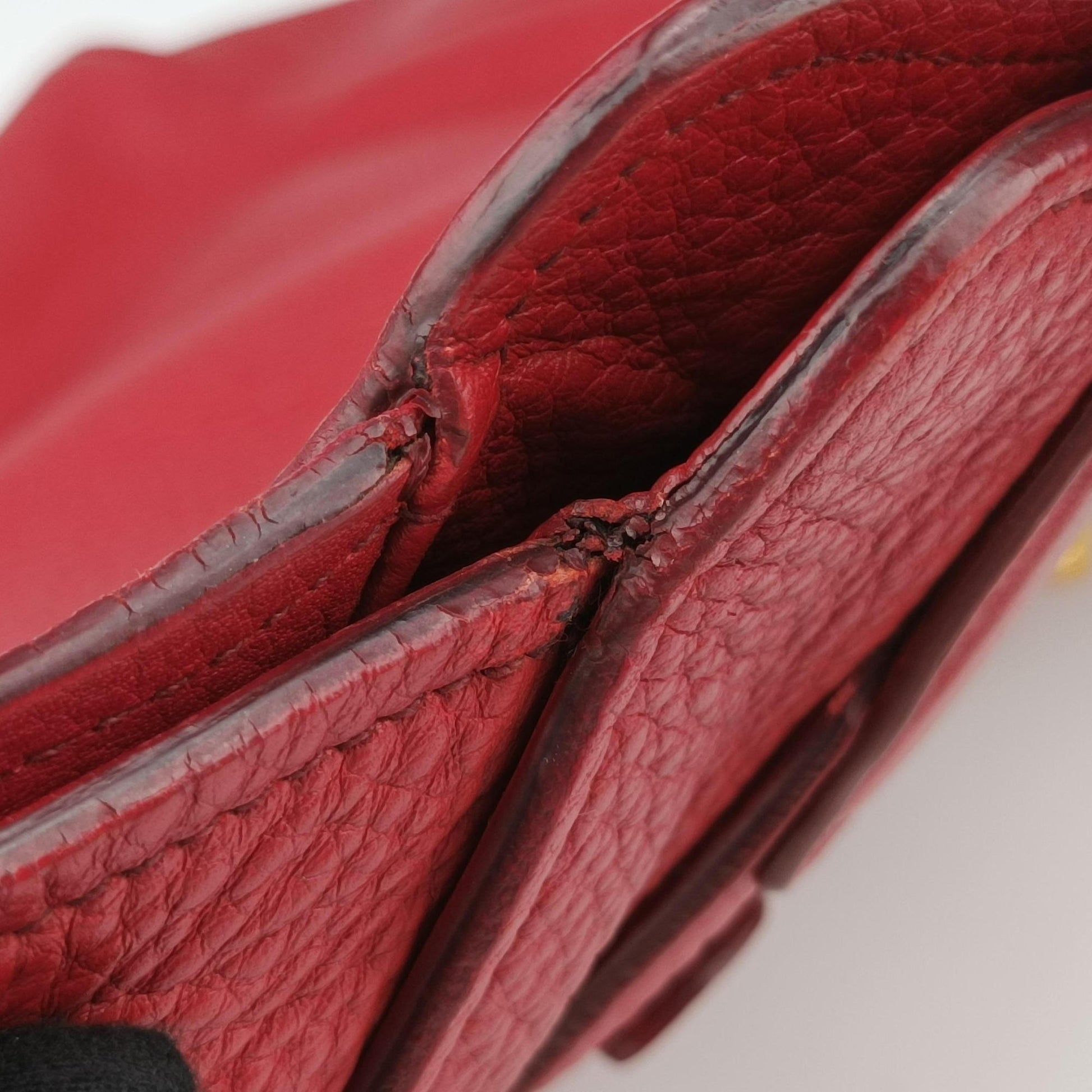 Vitello Caribu Front Zip Pocket Tote Red Leather RN0908 25ヴィテッロ カリブー フロントジップ ポケット トート レッド レザー RN0908 25
