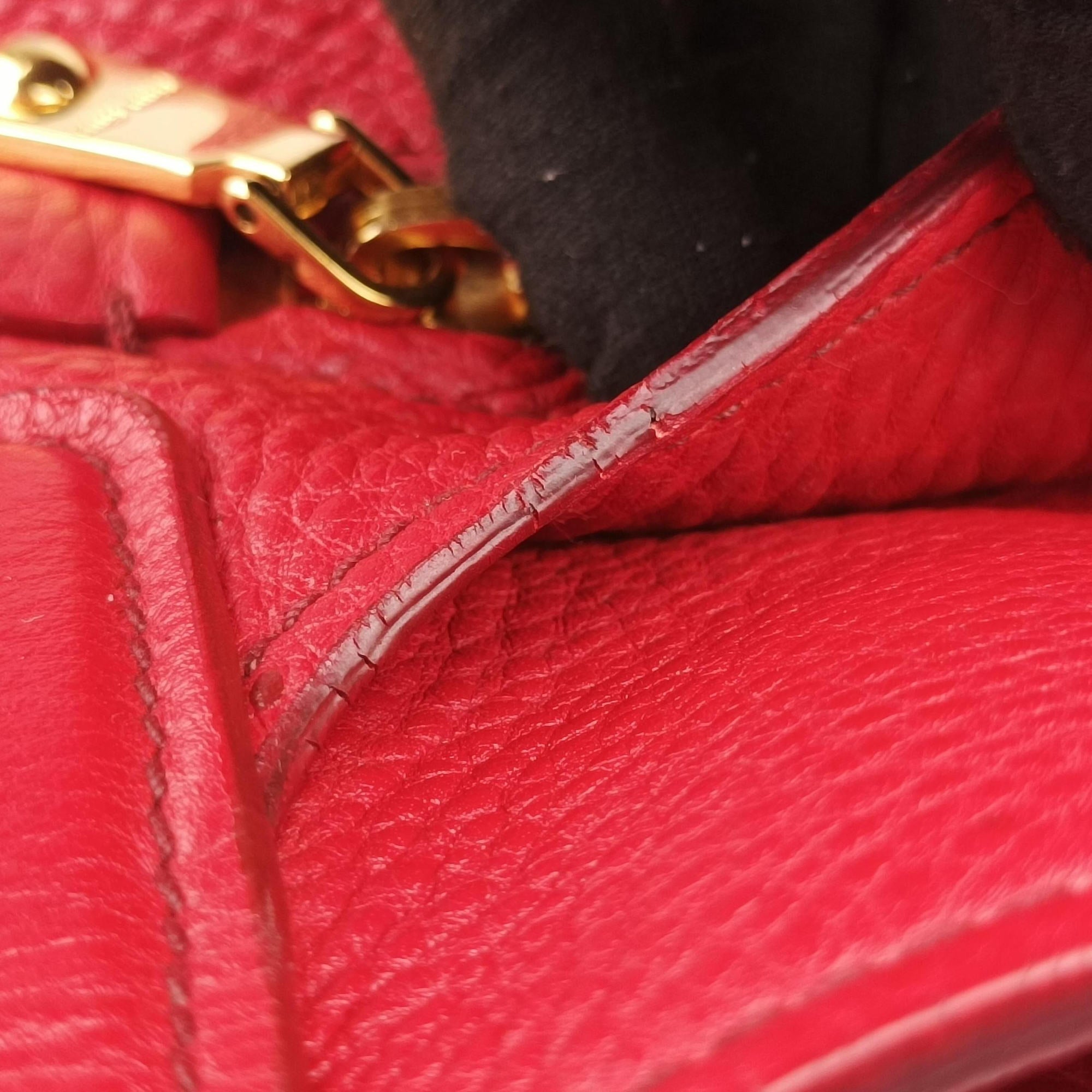 Vitello Caribu Front Zip Pocket Tote Red Leather RN0908 25ヴィテッロ カリブー フロントジップ ポケット トート レッド レザー RN0908 25