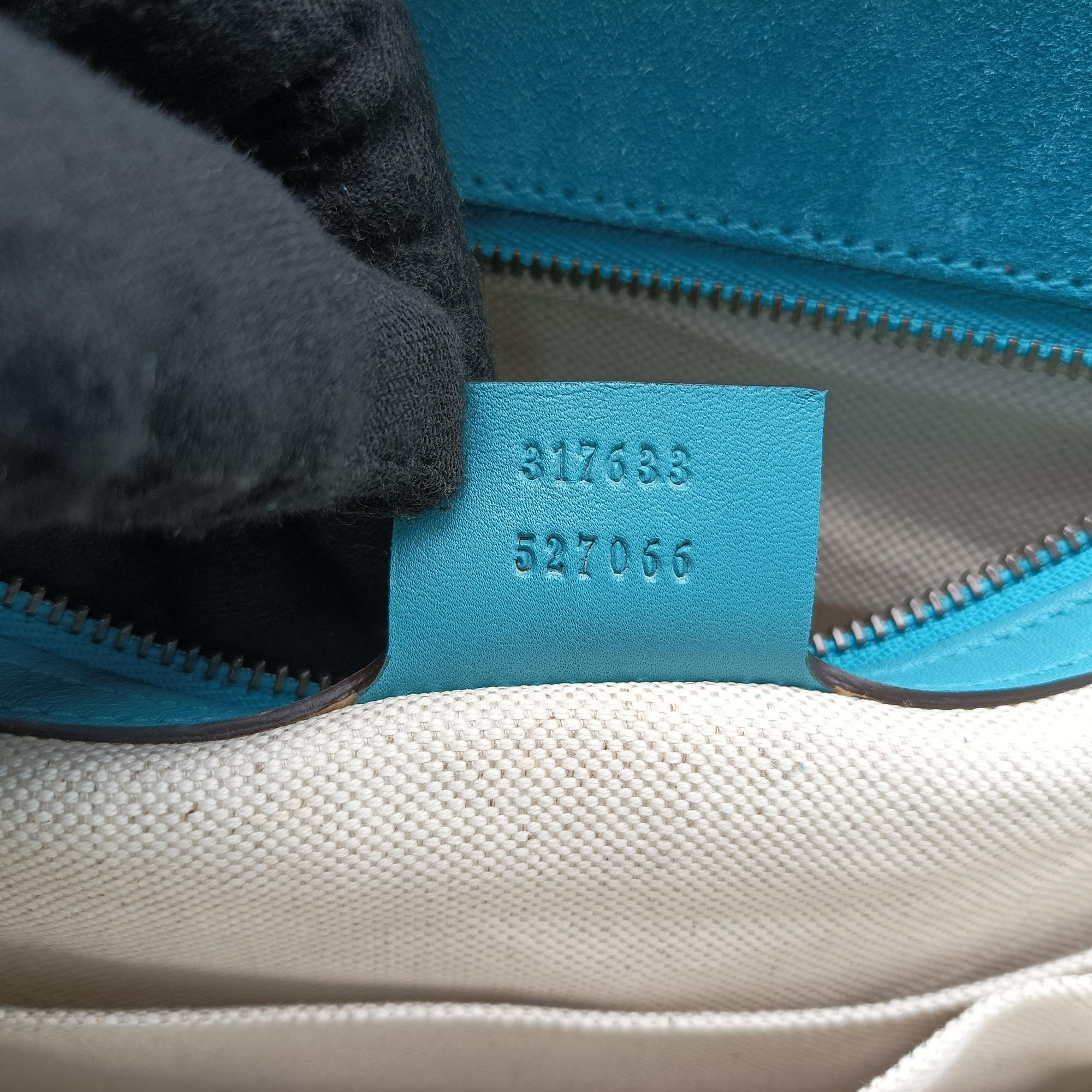 Bright Bit Blue Patent Leather 317633 H01386584ブライトビット ブルー パテント 317633 H01386584