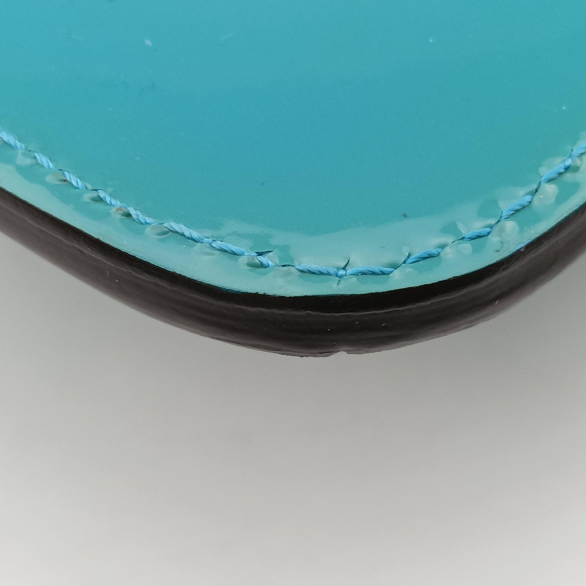 Bright Bit Blue Patent Leather 317633 H01386584ブライトビット ブルー パテント 317633 H01386584