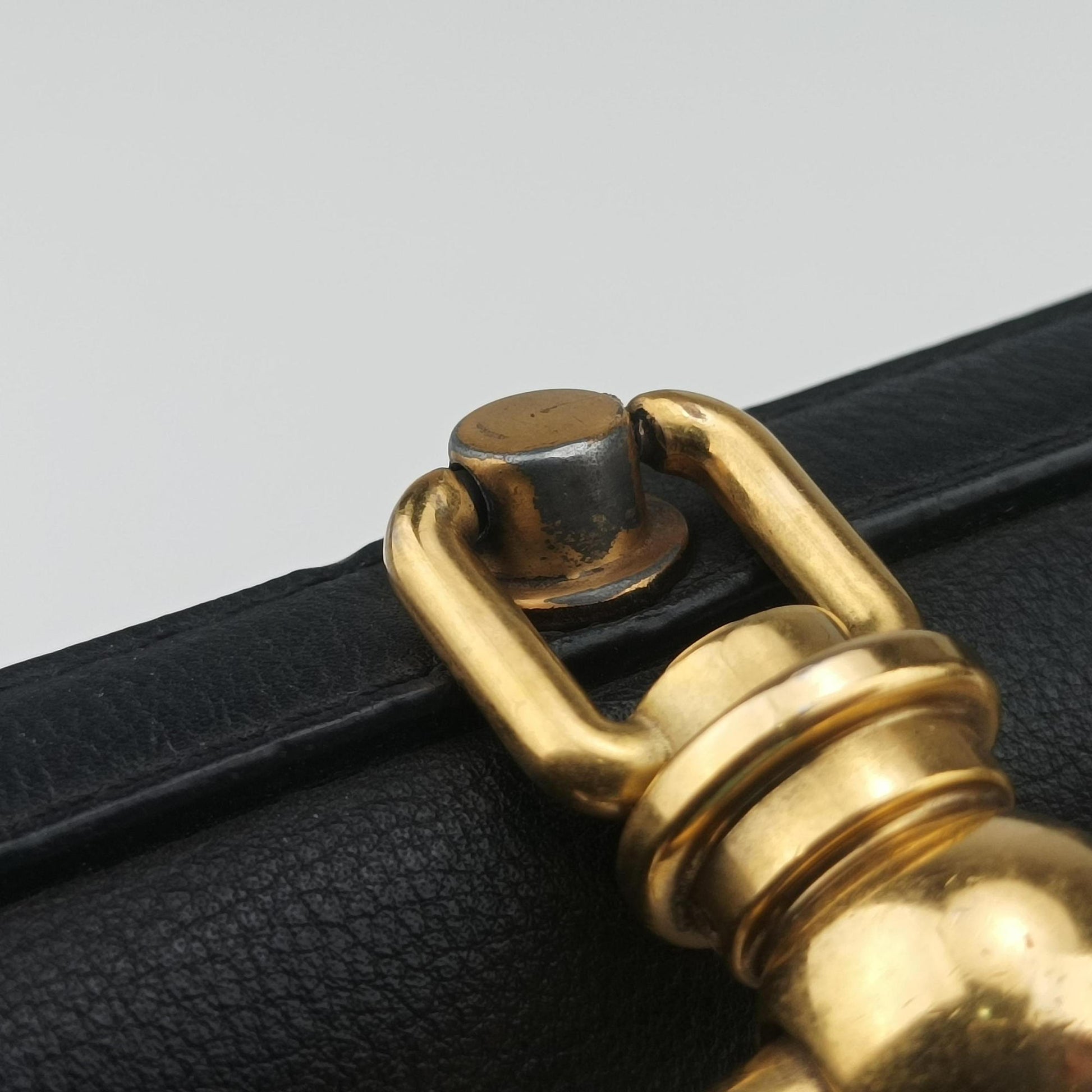 Bracelet Nile Black Leather 04-17-63-65ナイル ブレスレット ブラック レザー 04-17-63-65