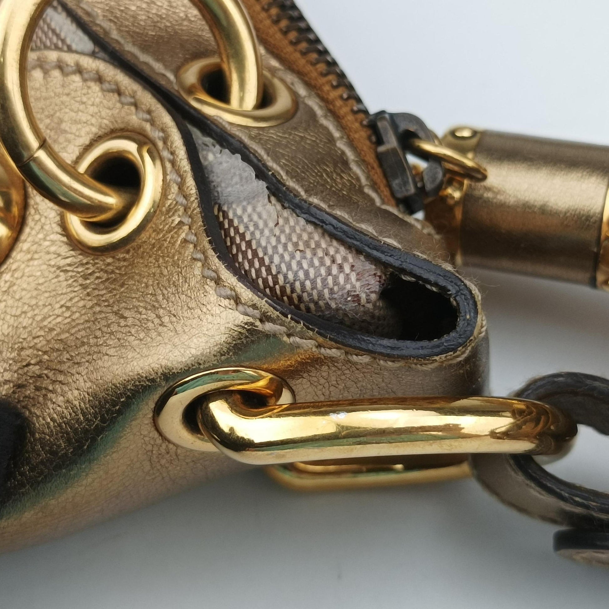 Babouska Heart Hobo khaki×golden PVC coated canvas 211965 F3936531バブースカ ハート ホーボー カーキ×ゴールド PVCコーティングキャンバス 211965 F3936531