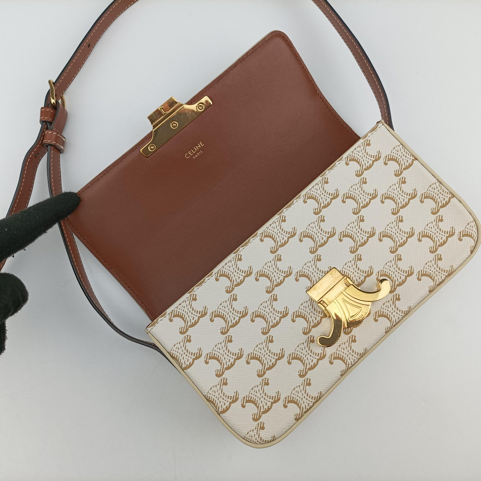 Claude Triomphe White PVC coated canvas Lot number unknownクロード トリオンフ ホワイト PVCコーティングキャンバス 製番不明