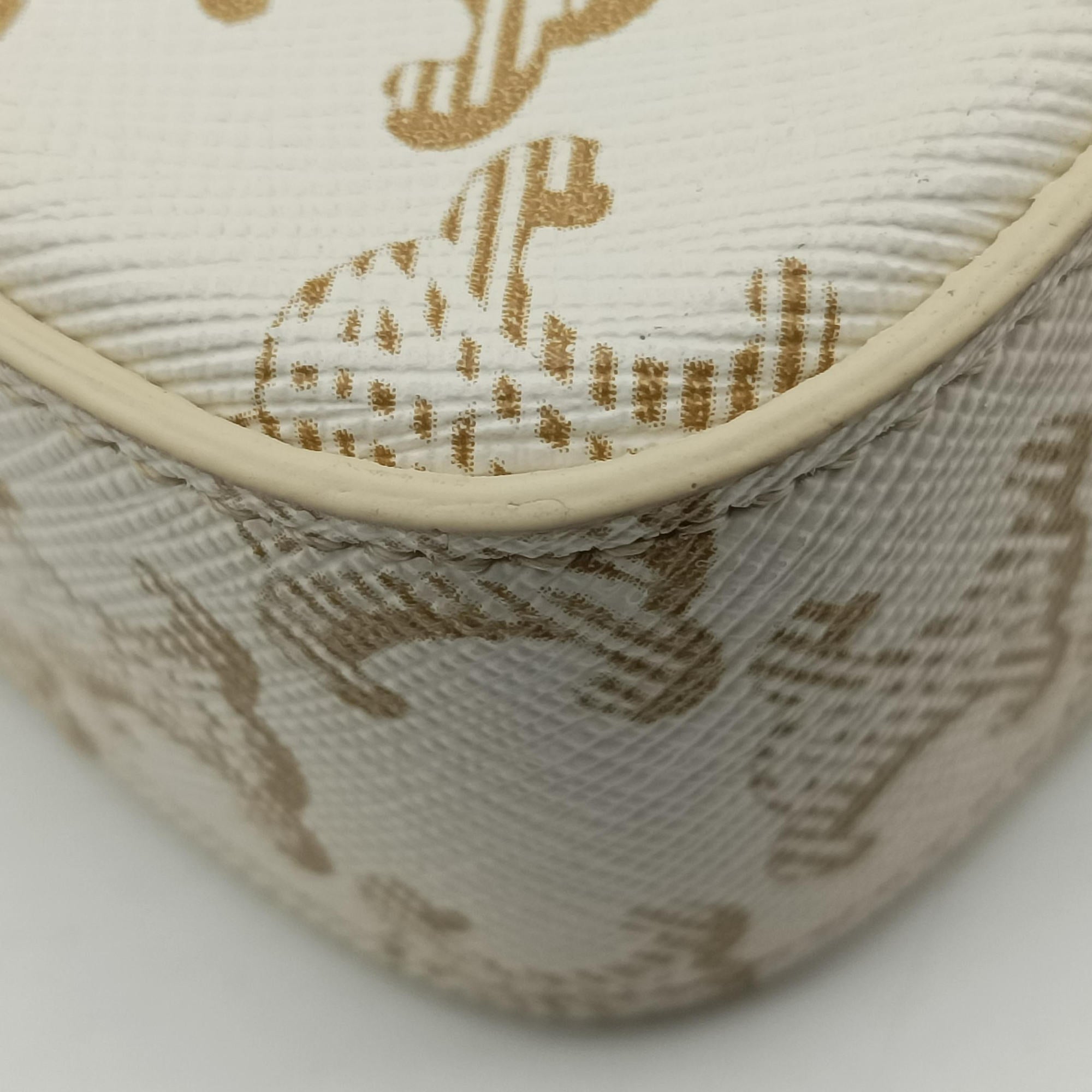 Claude Triomphe White PVC coated canvas Lot number unknownクロード トリオンフ ホワイト PVCコーティングキャンバス 製番不明
