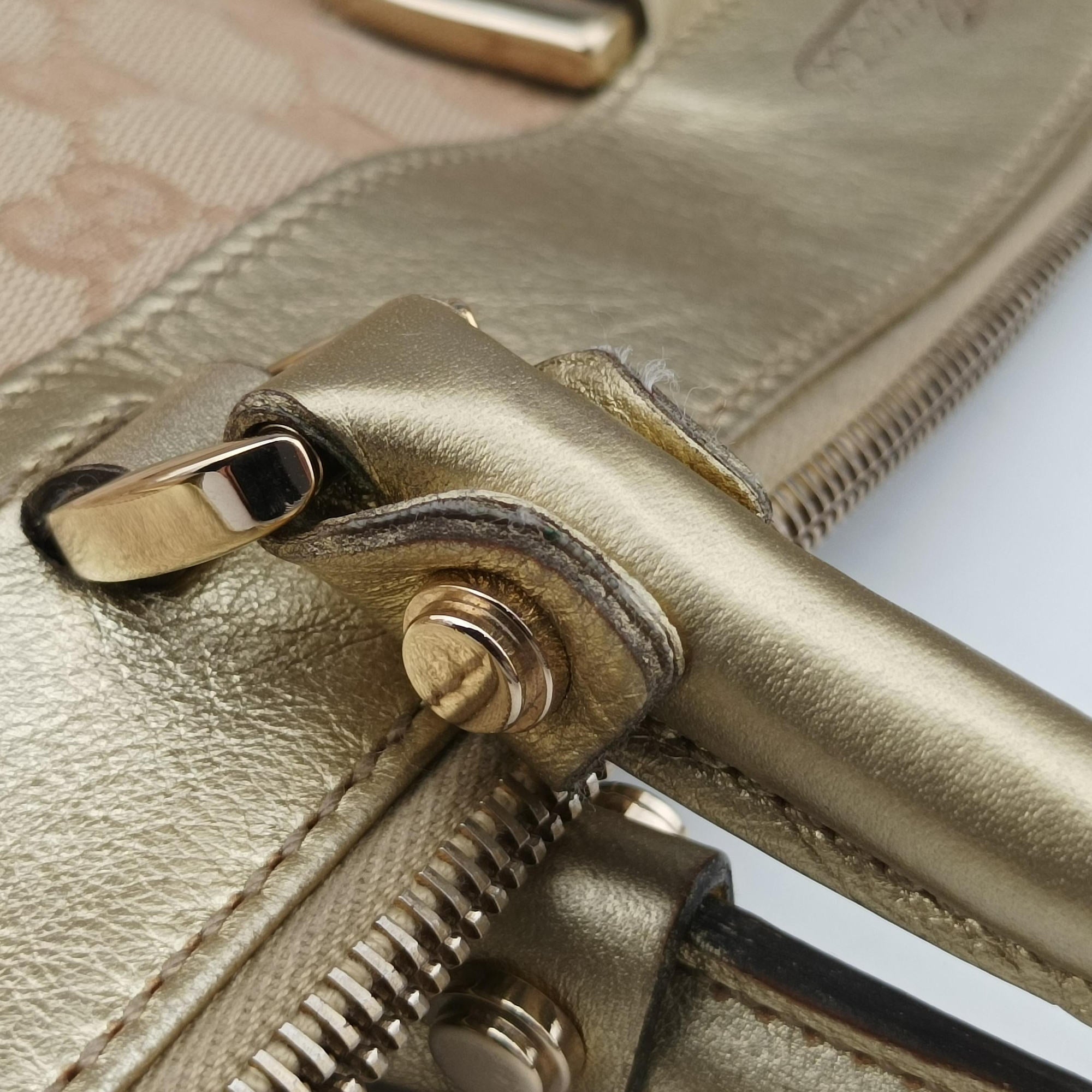 Vintage Gucci Abbey D-Ring Golden × Beige canvas×leather 190248 handbag | stylenewstar
