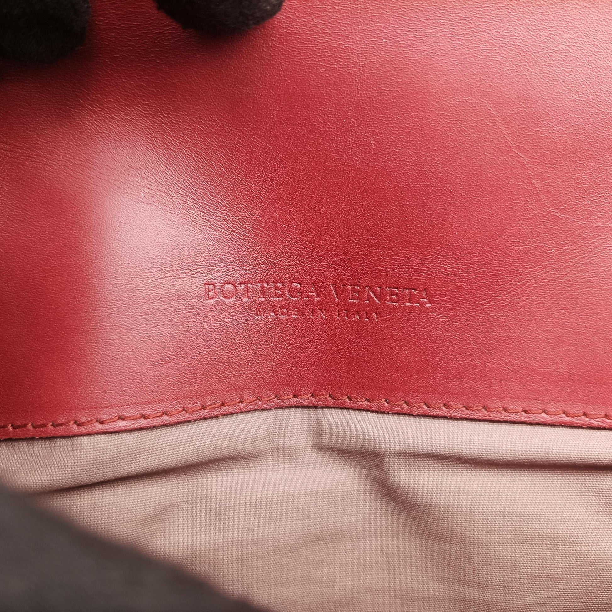 Intrecciato Red lambskin 113095 V4651 6100 EPEV 2011 1847 Cイントレチャート レッド ラムスキン 113095 V4651 6100 EPEV 2011 1847 C