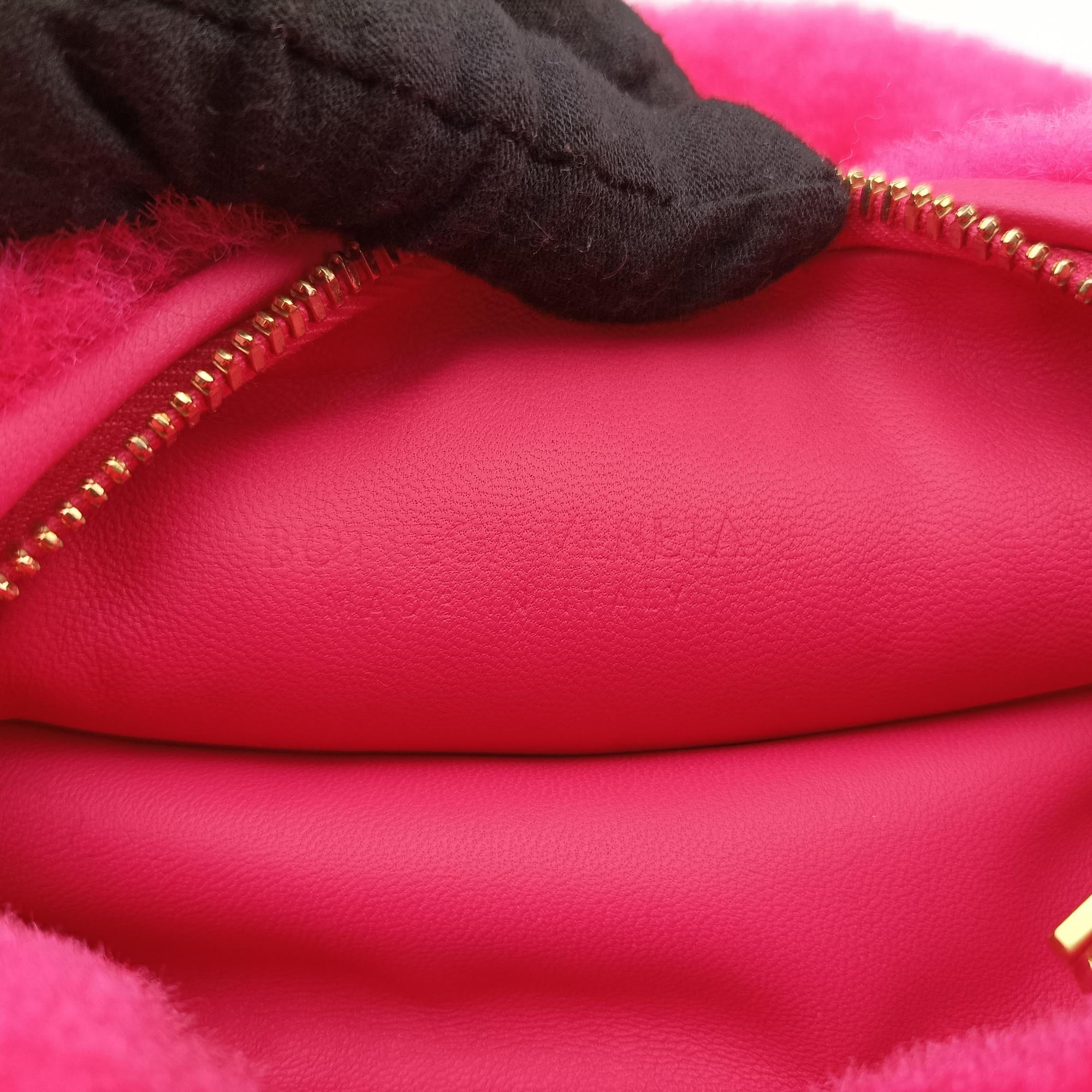 The Jodie Rose Fur B09686472Vザ ジョディ ローズ レッド ファー B09686472V