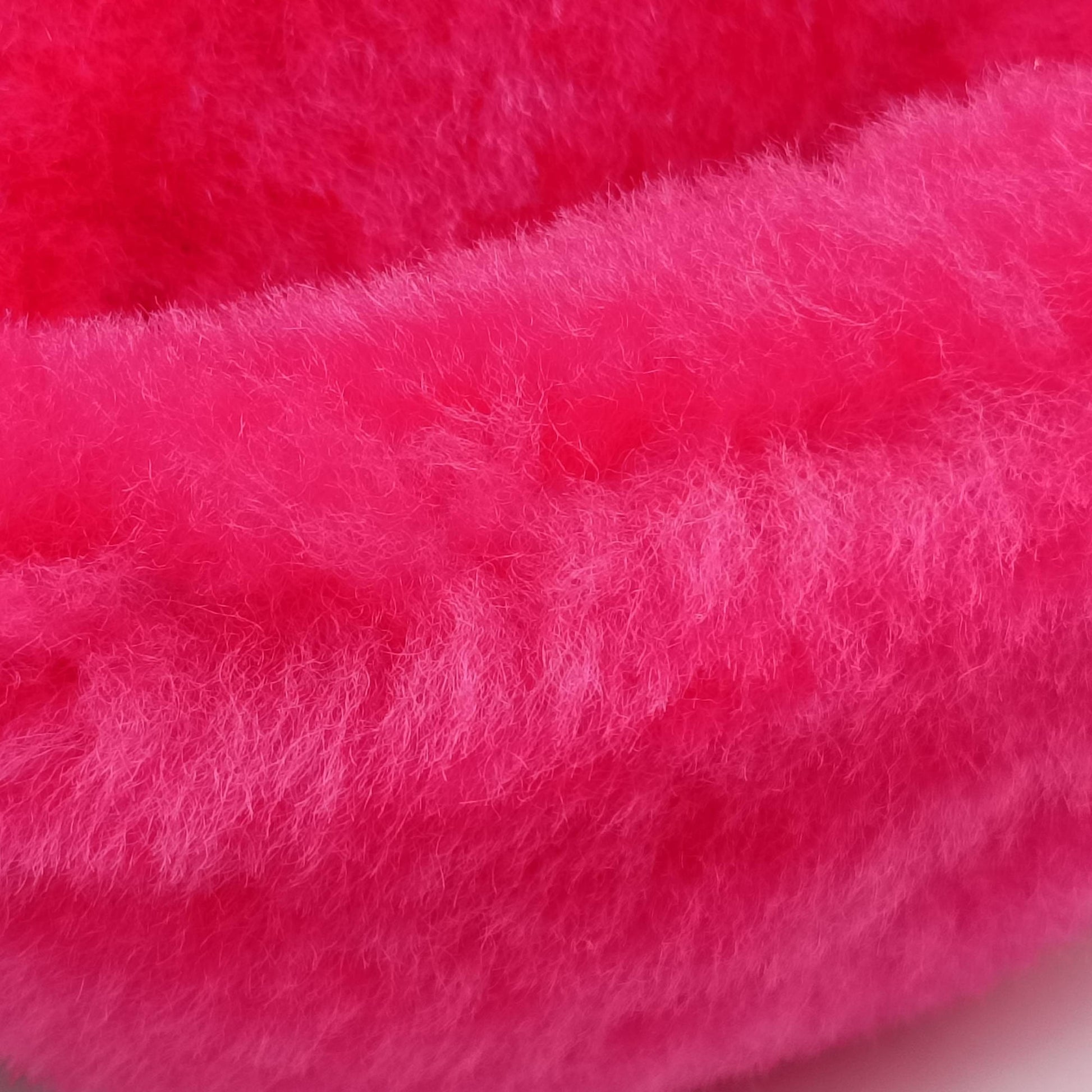 The Jodie Rose Fur B09686472Vザ ジョディ ローズ レッド ファー B09686472V