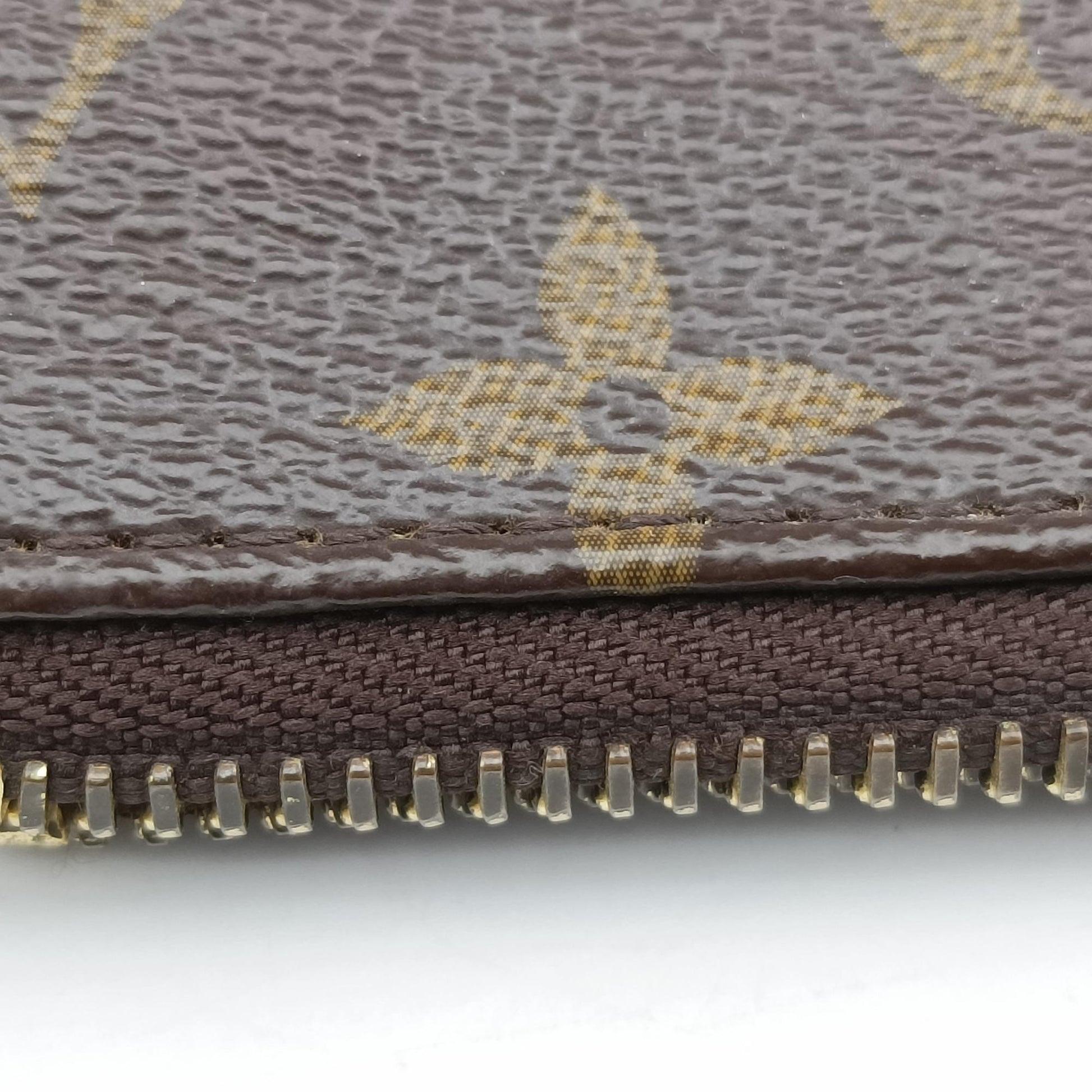 Pochette Mila MM brown Monogram Canvas M60094 AA1120ポシェット ミラ MM モノグラム/ブラウン モノグラムキャンバス M60094 AA1120