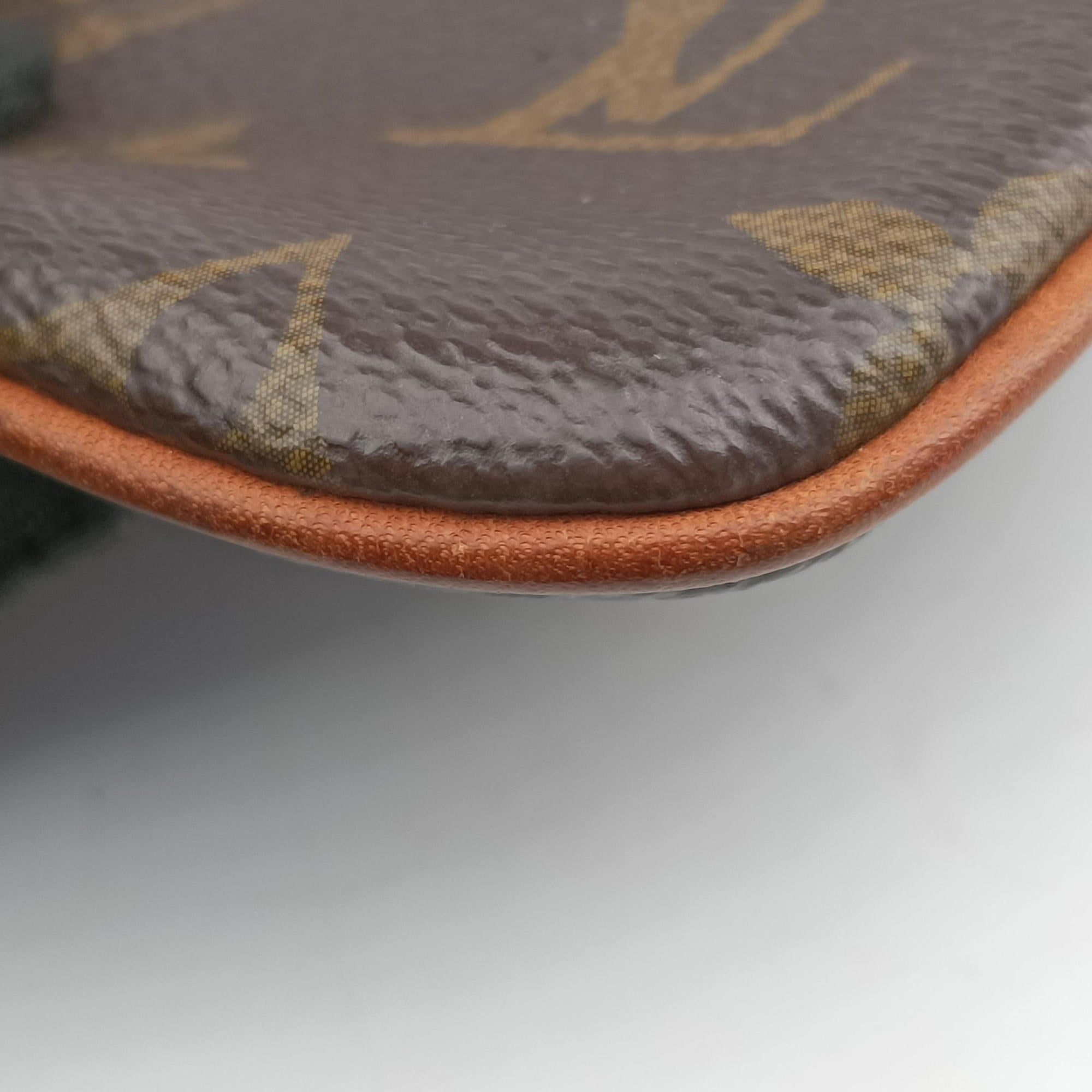 Pochette Mila MM brown Monogram Canvas M60094 AA1120ポシェット ミラ MM モノグラム/ブラウン モノグラムキャンバス M60094 AA1120