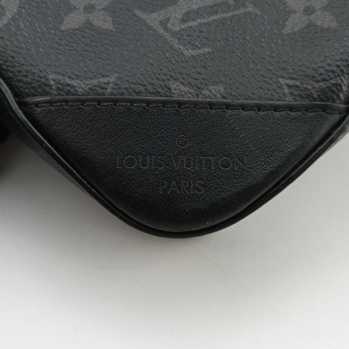 Trio Messenger Gris Monogram Shadow M46603 TJ2290 IC Chipトリオ メッセンジャー グリ モノグラム シャドウ M46603 TJ2290 ICチップ