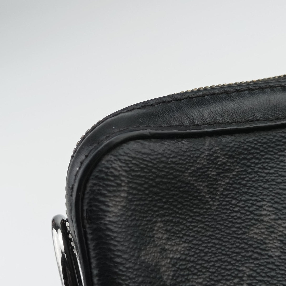Trio Messenger Gris Monogram Shadow M46603 TJ2290 IC Chipトリオ メッセンジャー グリ モノグラム シャドウ M46603 TJ2290 ICチップ