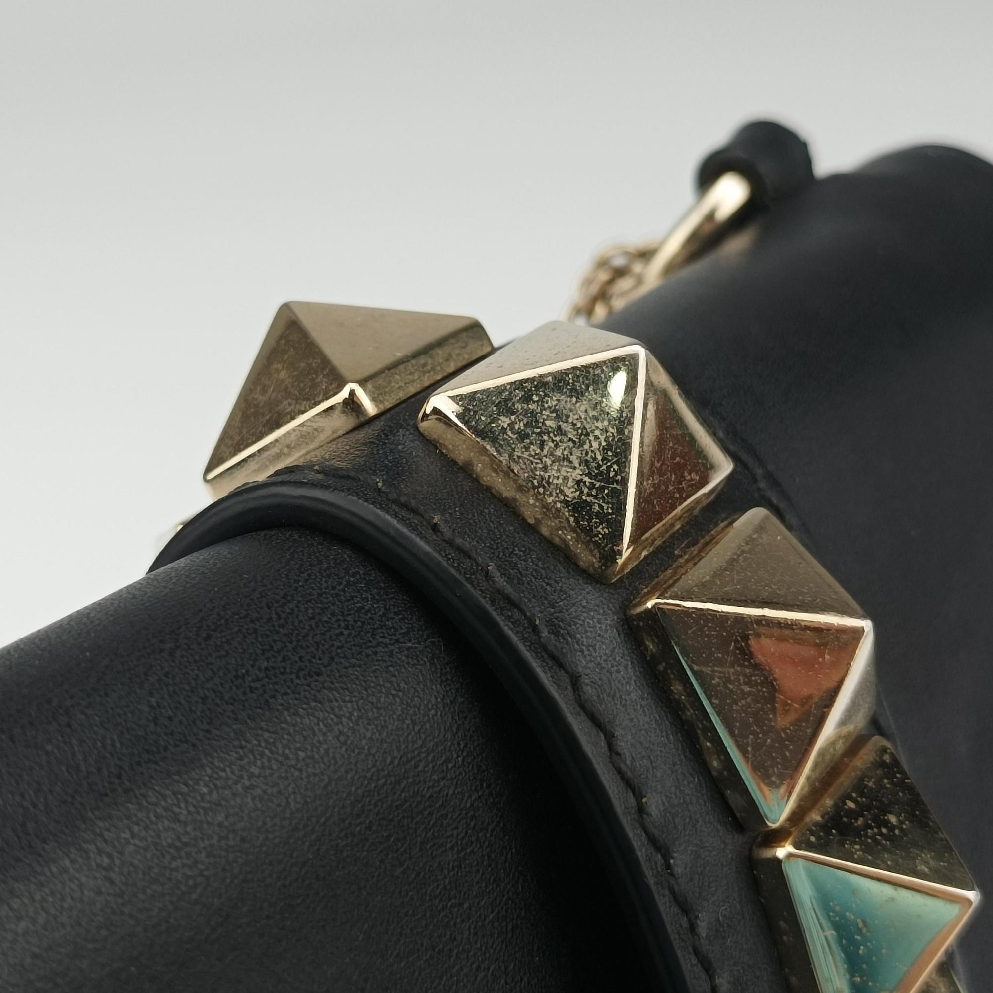 Rockstud Glam Lock Black Leather BL-L312VIT2ロックスタッズグラムロックスモール ブラック レザー BL-L312VIT2