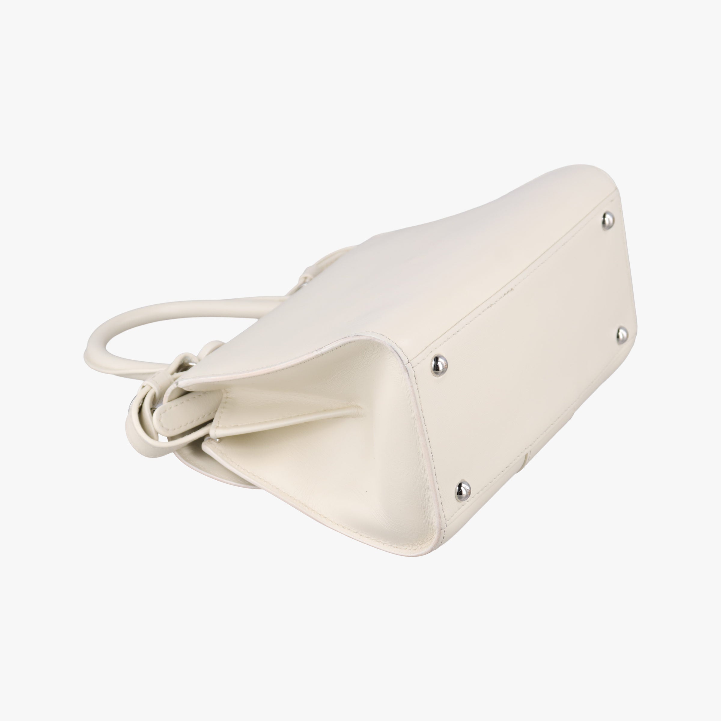Pre-owned Delvaux Brillon MM White Leather  shoulderbag | stylenewstar