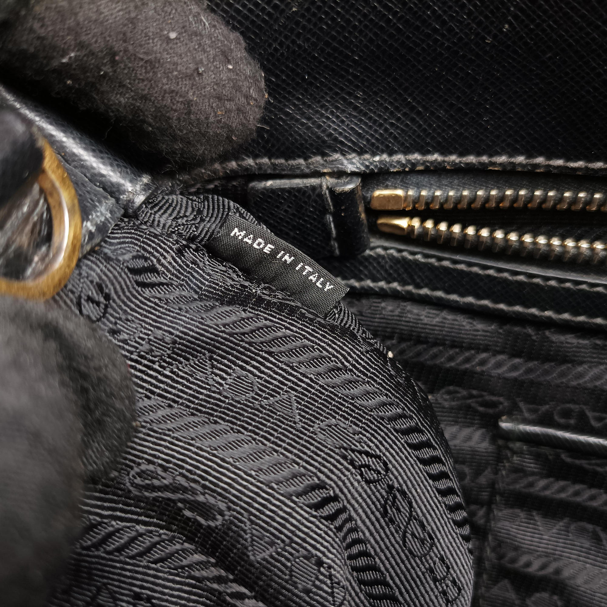 Galleria Black SAFFIANO Leather BN2274 117ガレリア ブラック サフィアーノレザー BN2274 117