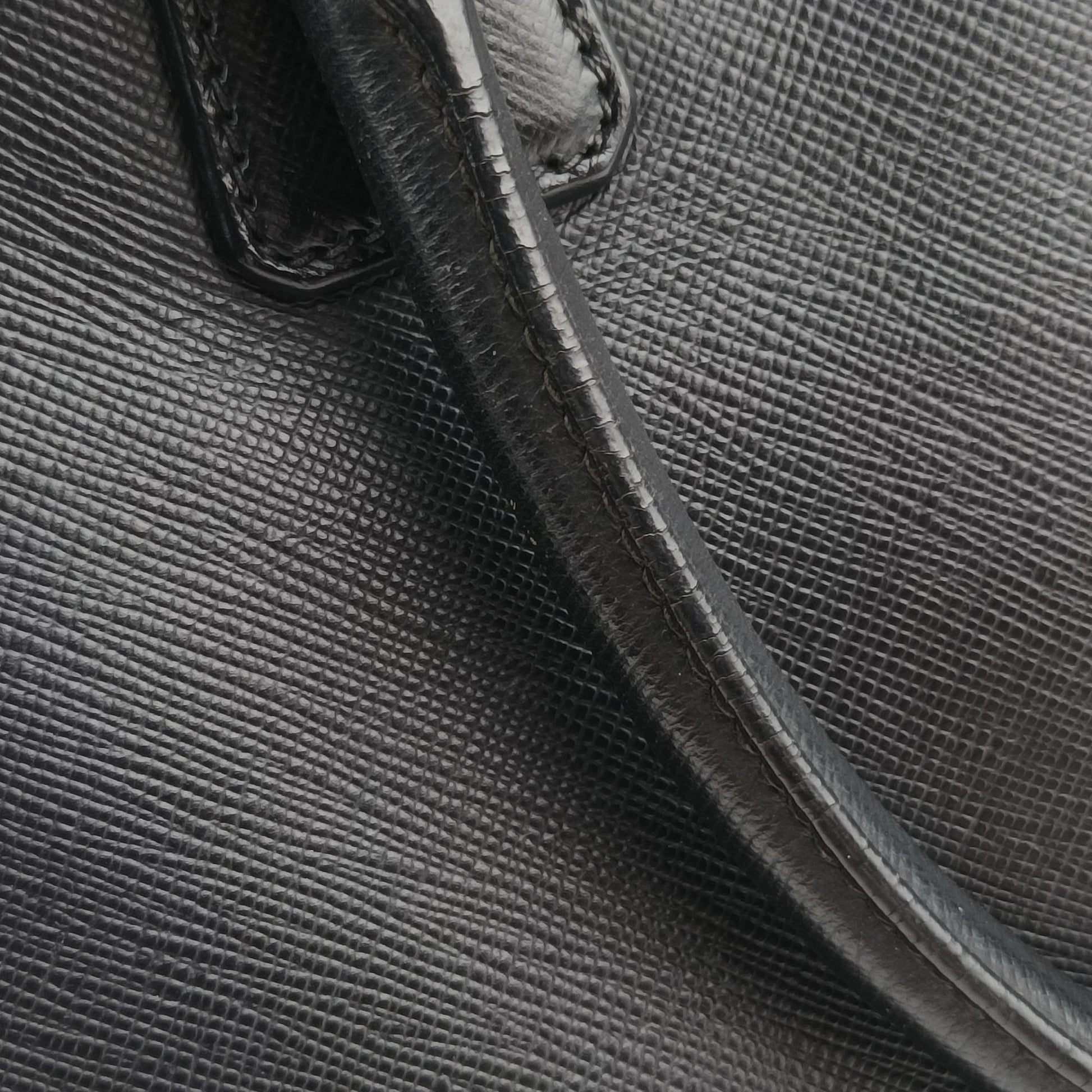 Galleria Black SAFFIANO Leather BN2274 117ガレリア ブラック サフィアーノレザー BN2274 117