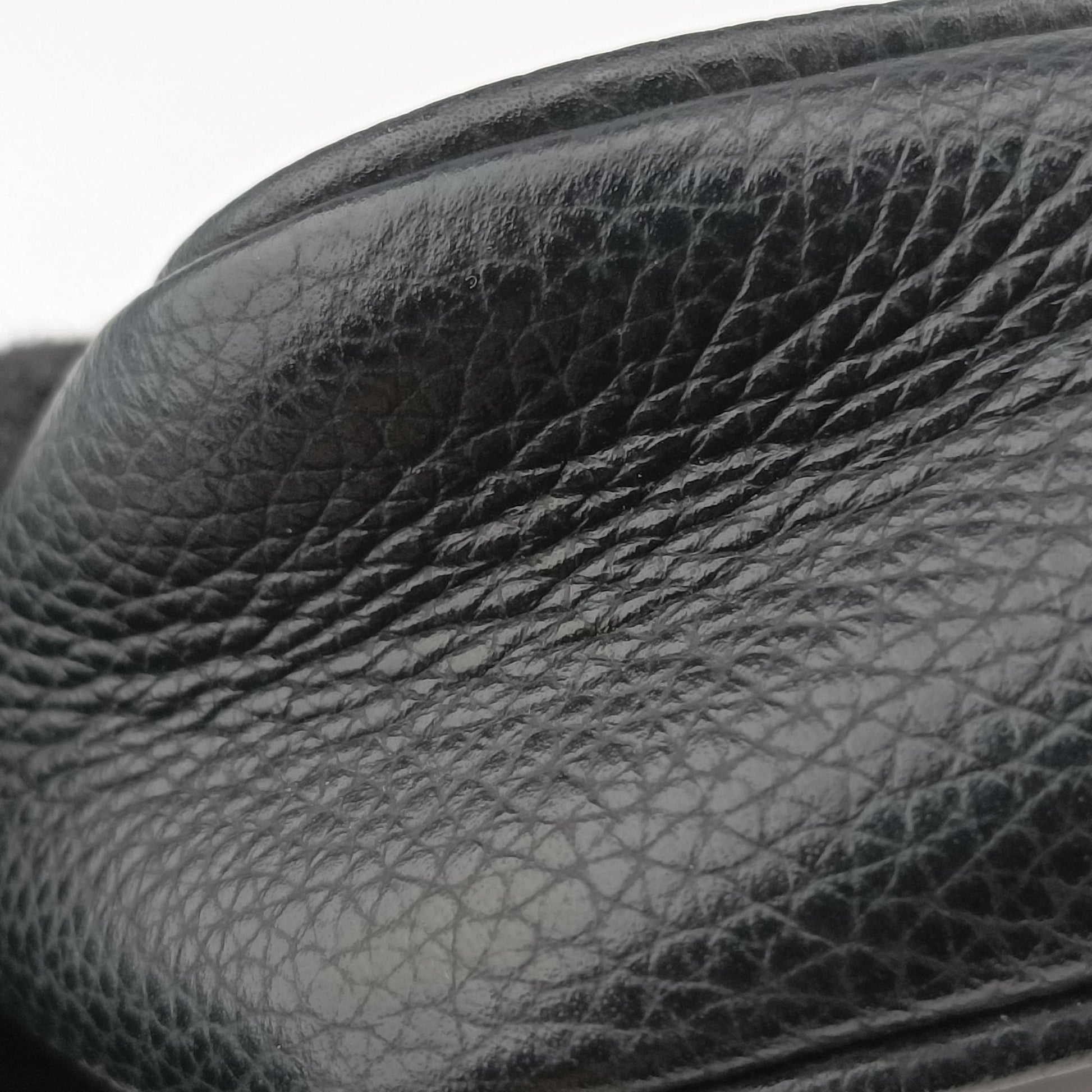 Print Messenger Black Leather 574803 C028991892プリントメッセンジャー ブラック レザー 574803 C028991892
